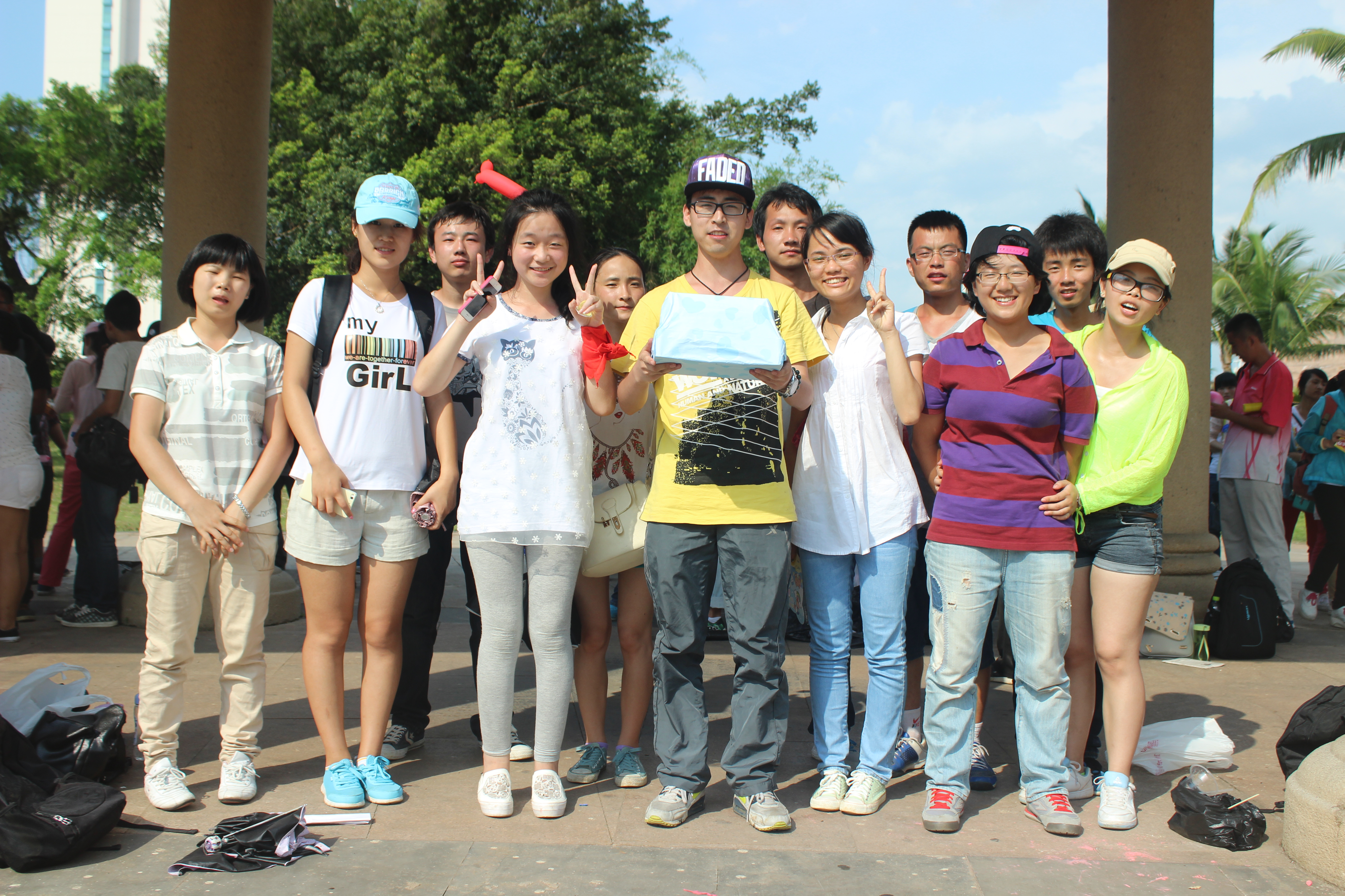 拓展个人素质 培养团队精神――记海南师范大学团委举办素质拓展活动