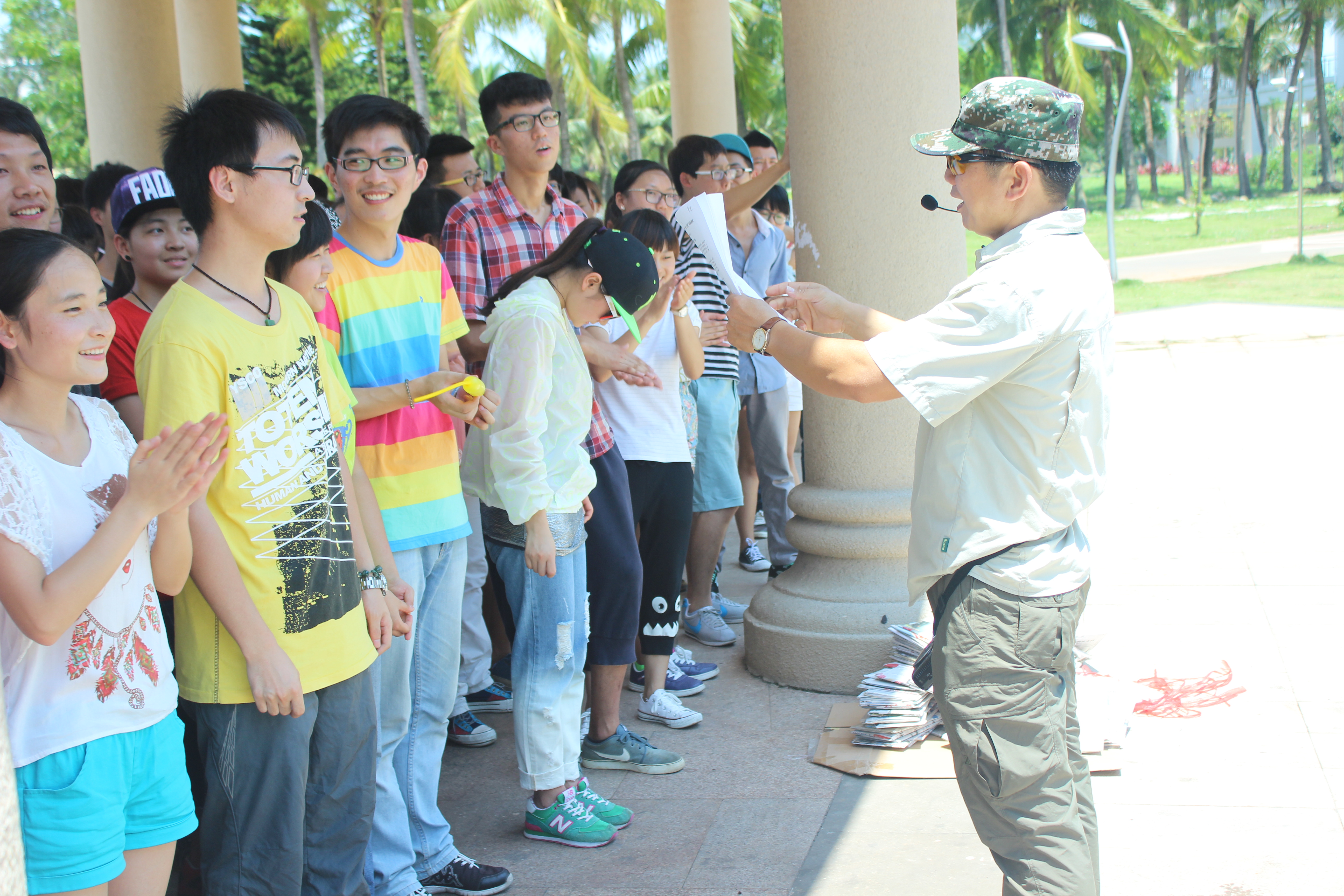 拓展个人素质 培养团队精神――记海南师范大学团委举办素质拓展活动