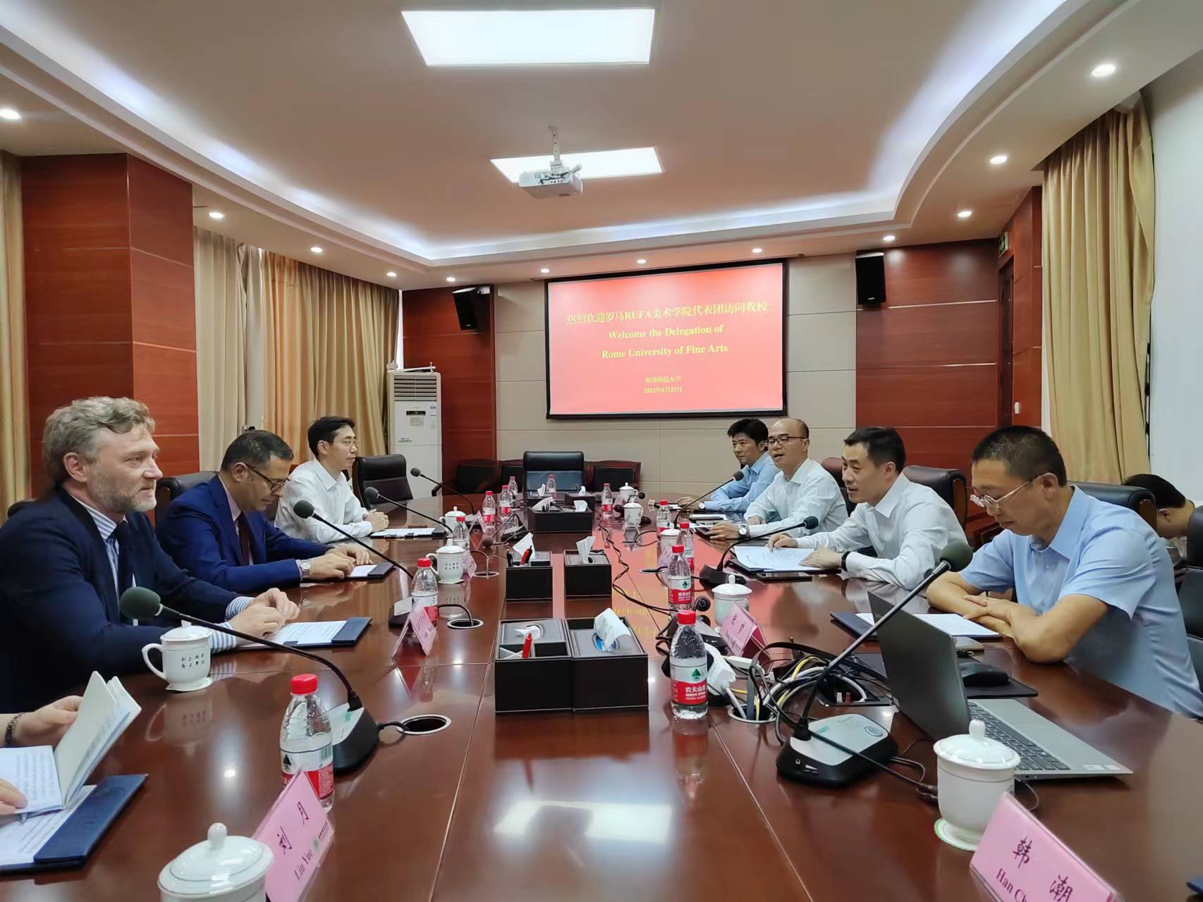 意大利罗马RUFA美术学院代表团访问我校两校合办专业拟今年秋季招生