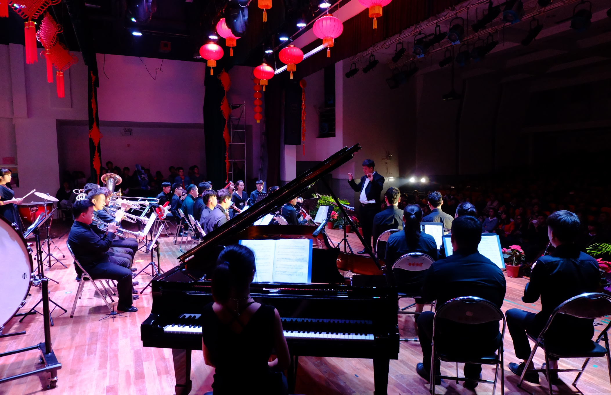 音乐学院举办2015年教师迎新年晚会