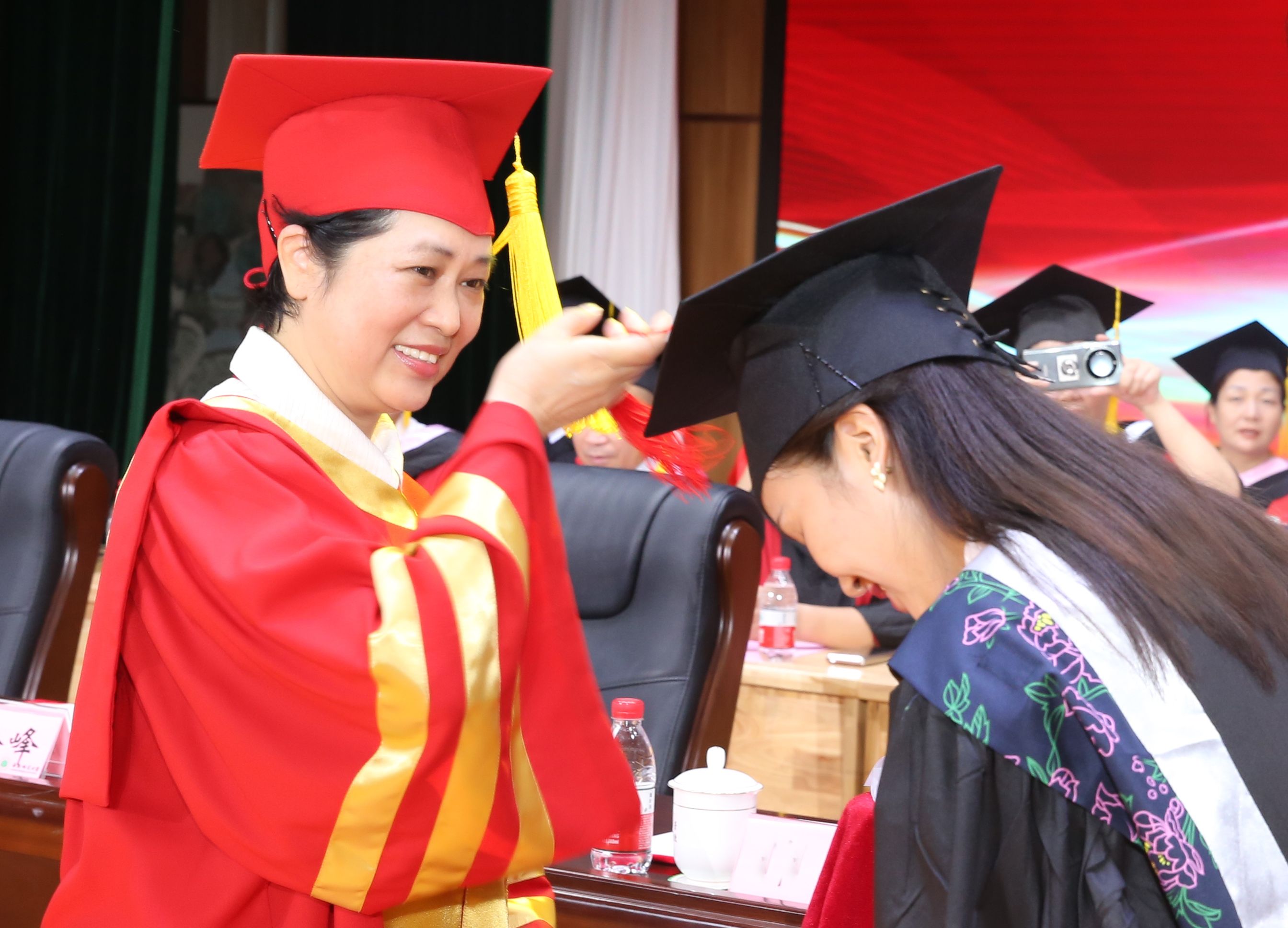 扬帆逐梦,砥砺前行――我校举行2023届研究生毕业典礼暨学位授予仪式