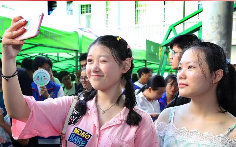 五千余2019级新生来校报到