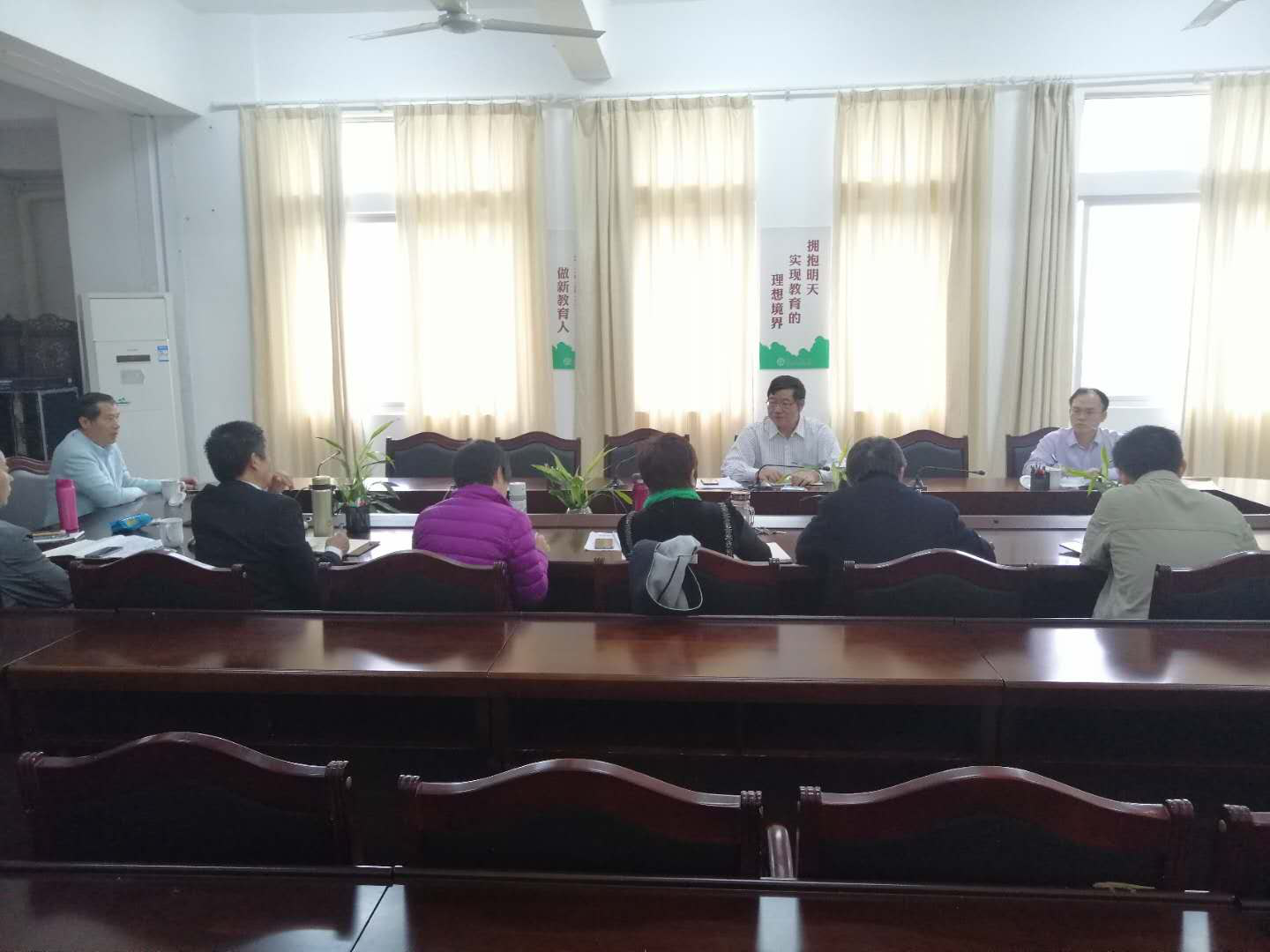 林强校长参加化学与化工学院党委民主生活会