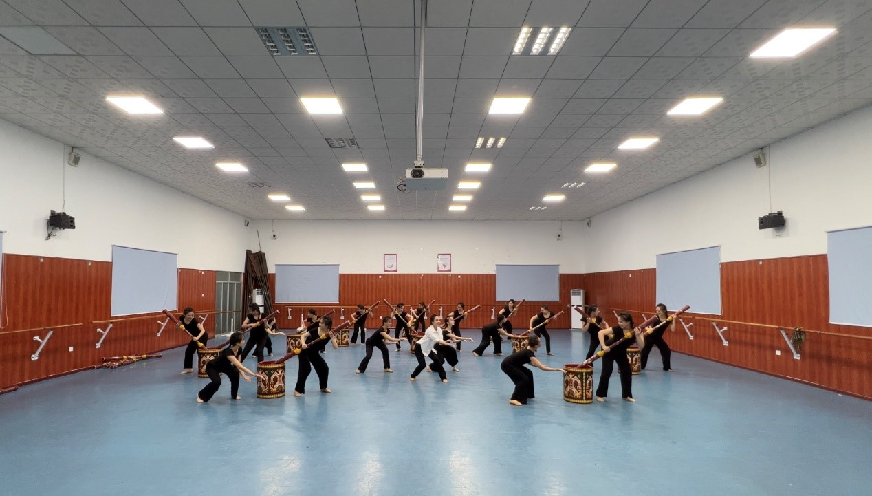 我校王海洋、姚丹作品入选2022全国民族民间舞创作作品汇演（中南片区）名单