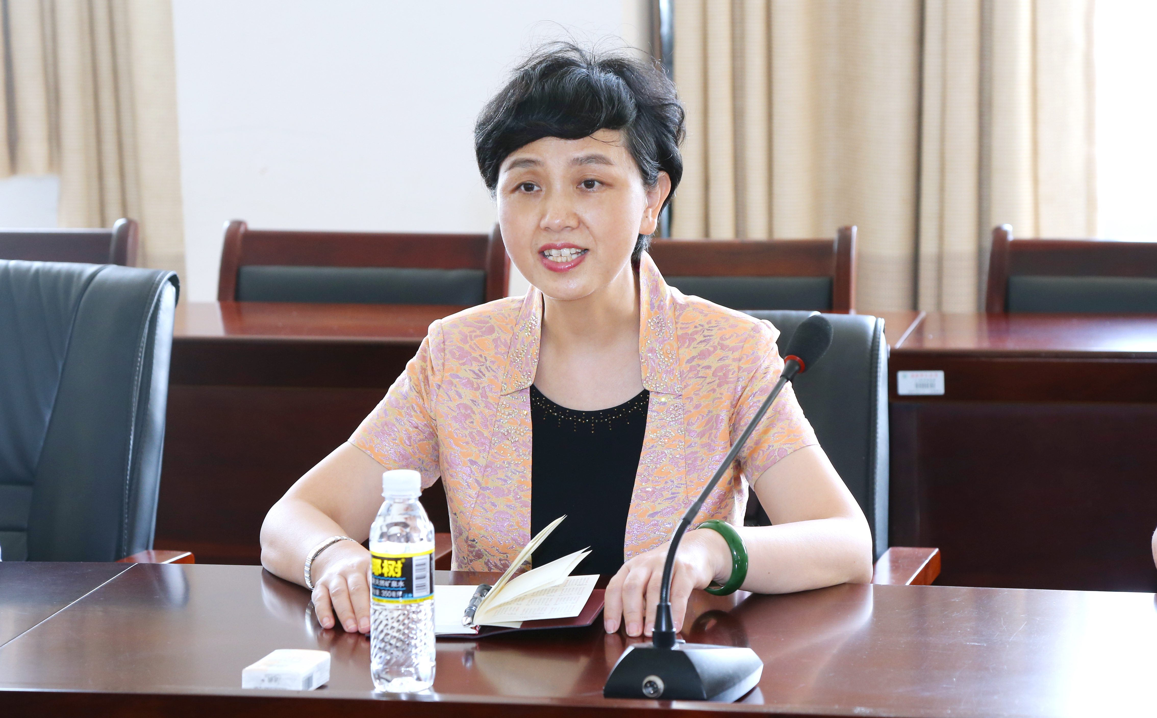 春耕不辍盼秋实”――李红梅书记桂林洋走访调研