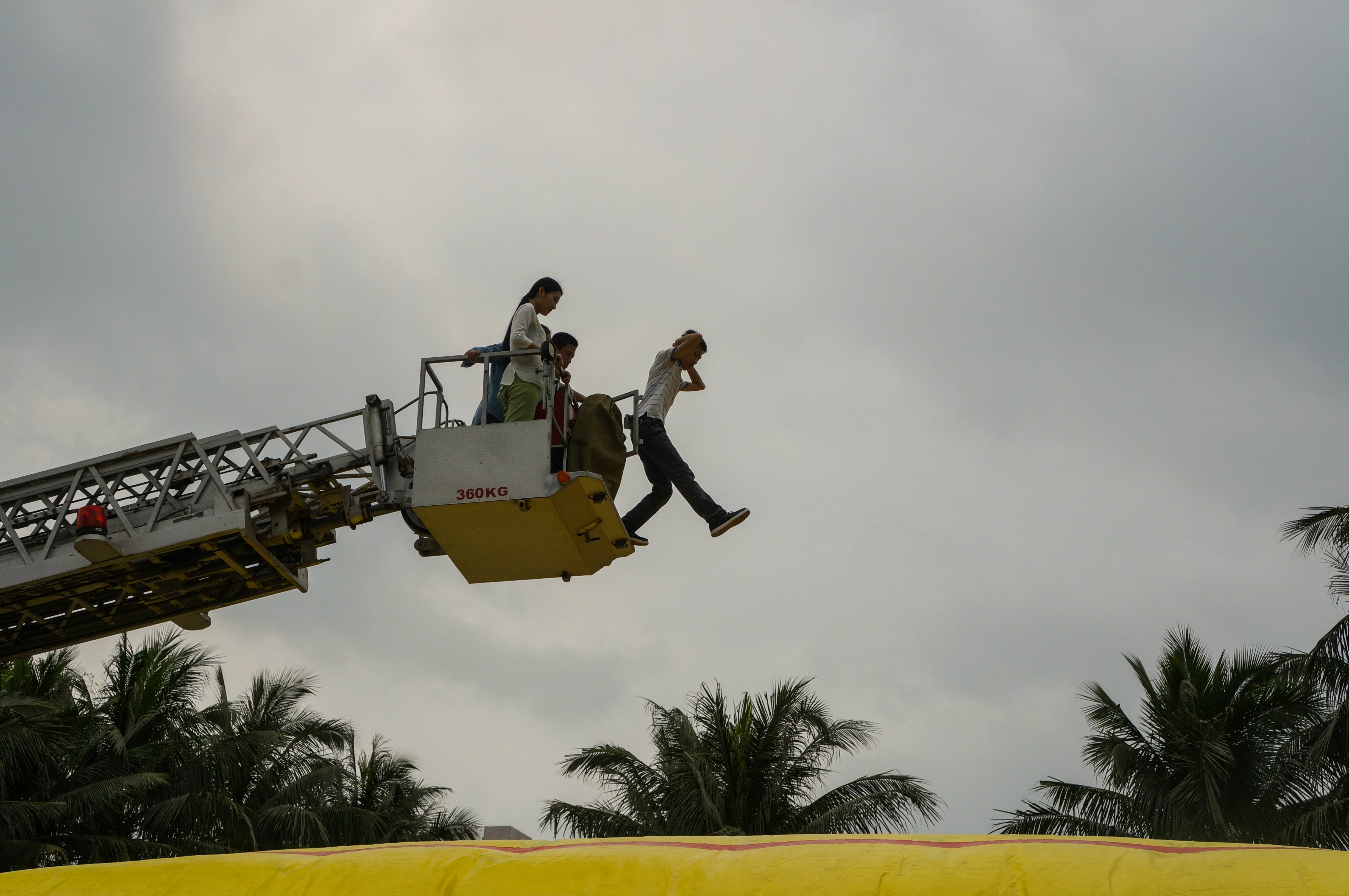 音乐学院与琼山消防大队社会实践基地正式揭牌