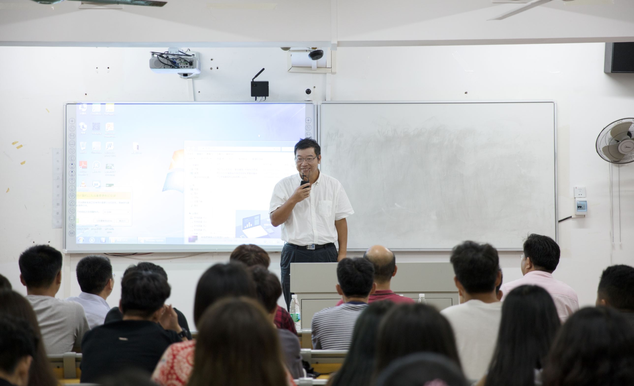 新闻传播与影视学院举行2017级中俄合办编导专业开学典礼