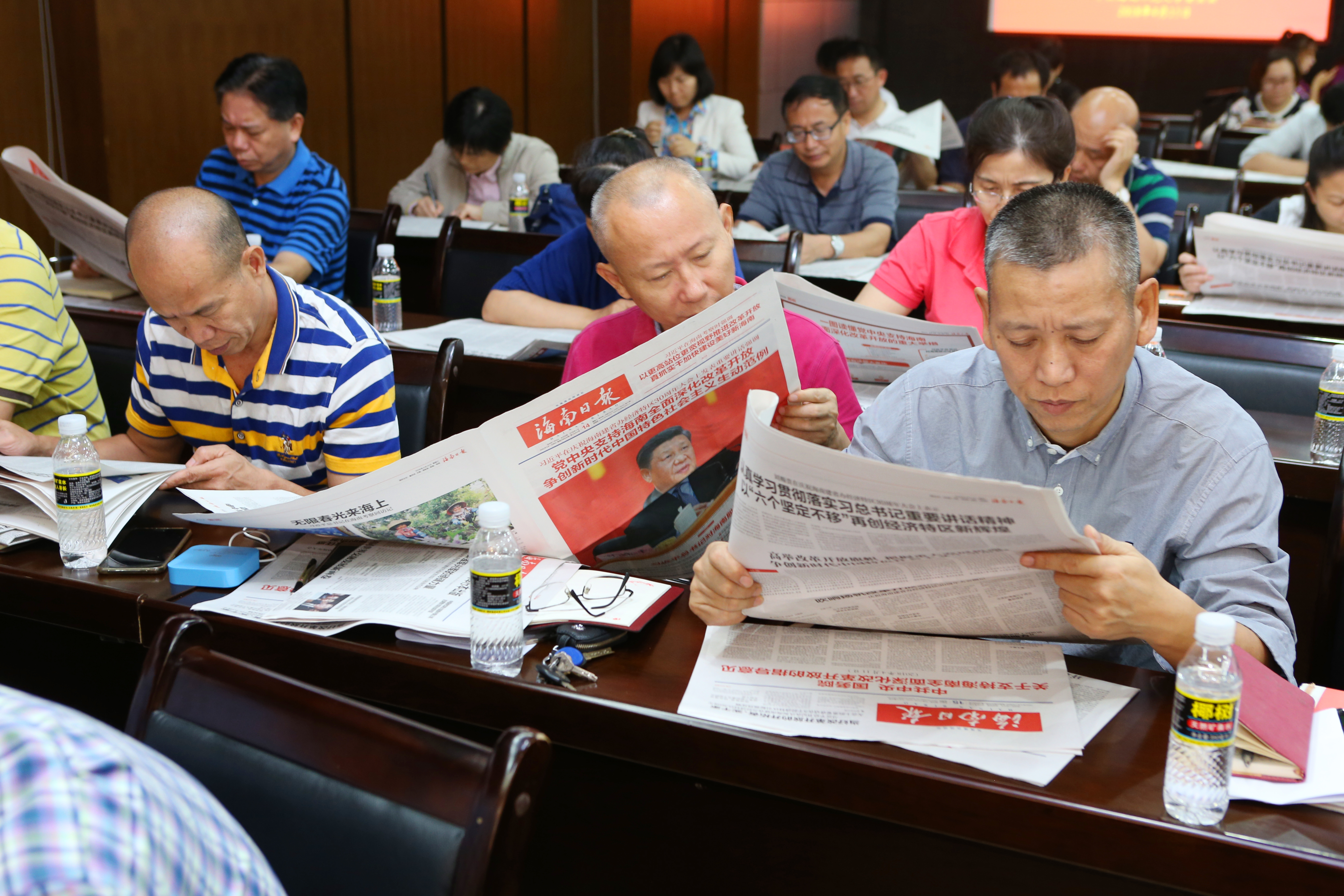 学校学习习总书记重要讲话和《指导意见》