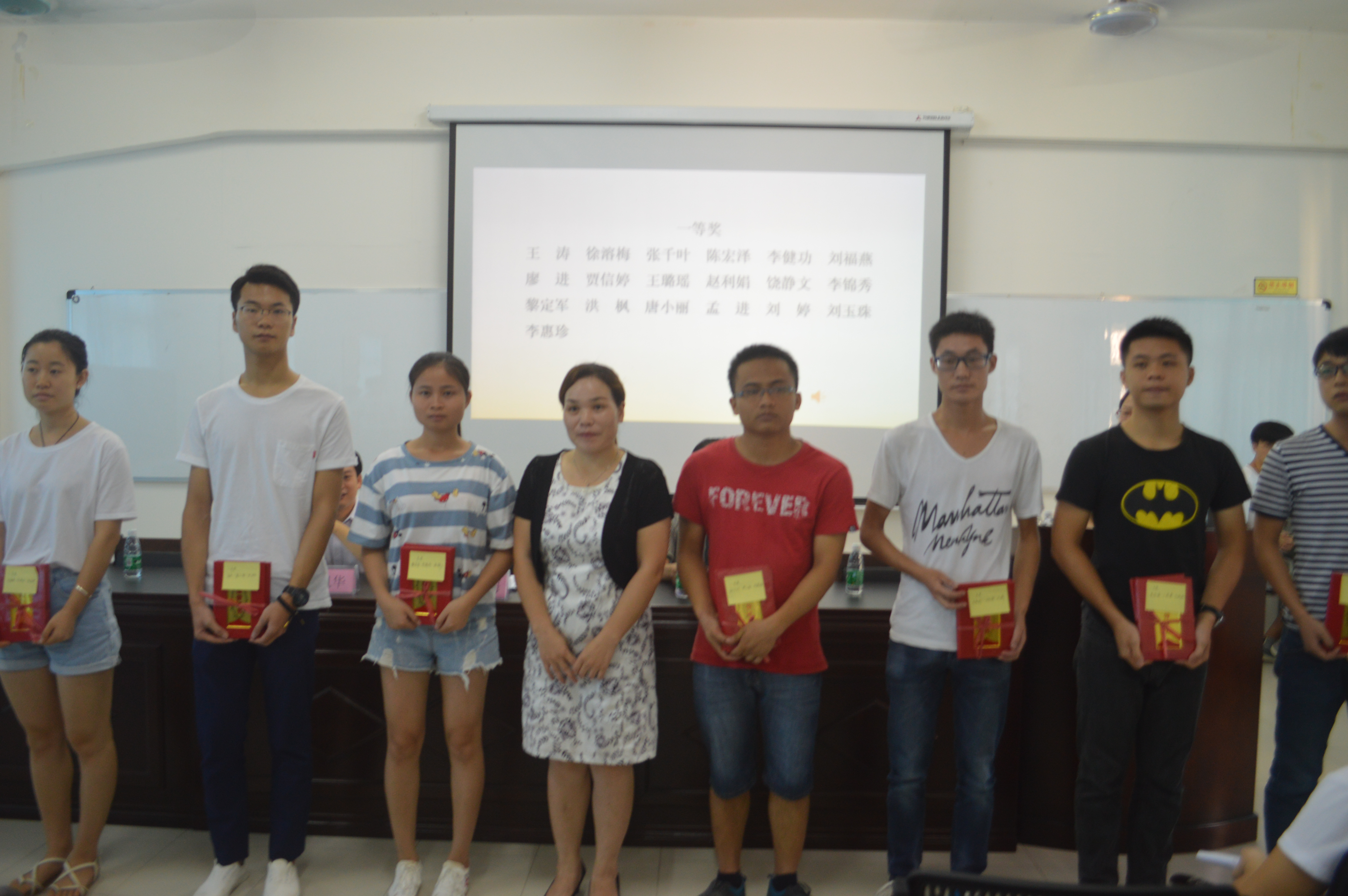 勇于突破，敢于创新--记第八届数学建模竞赛颁奖会暨国赛强化培训动员大会