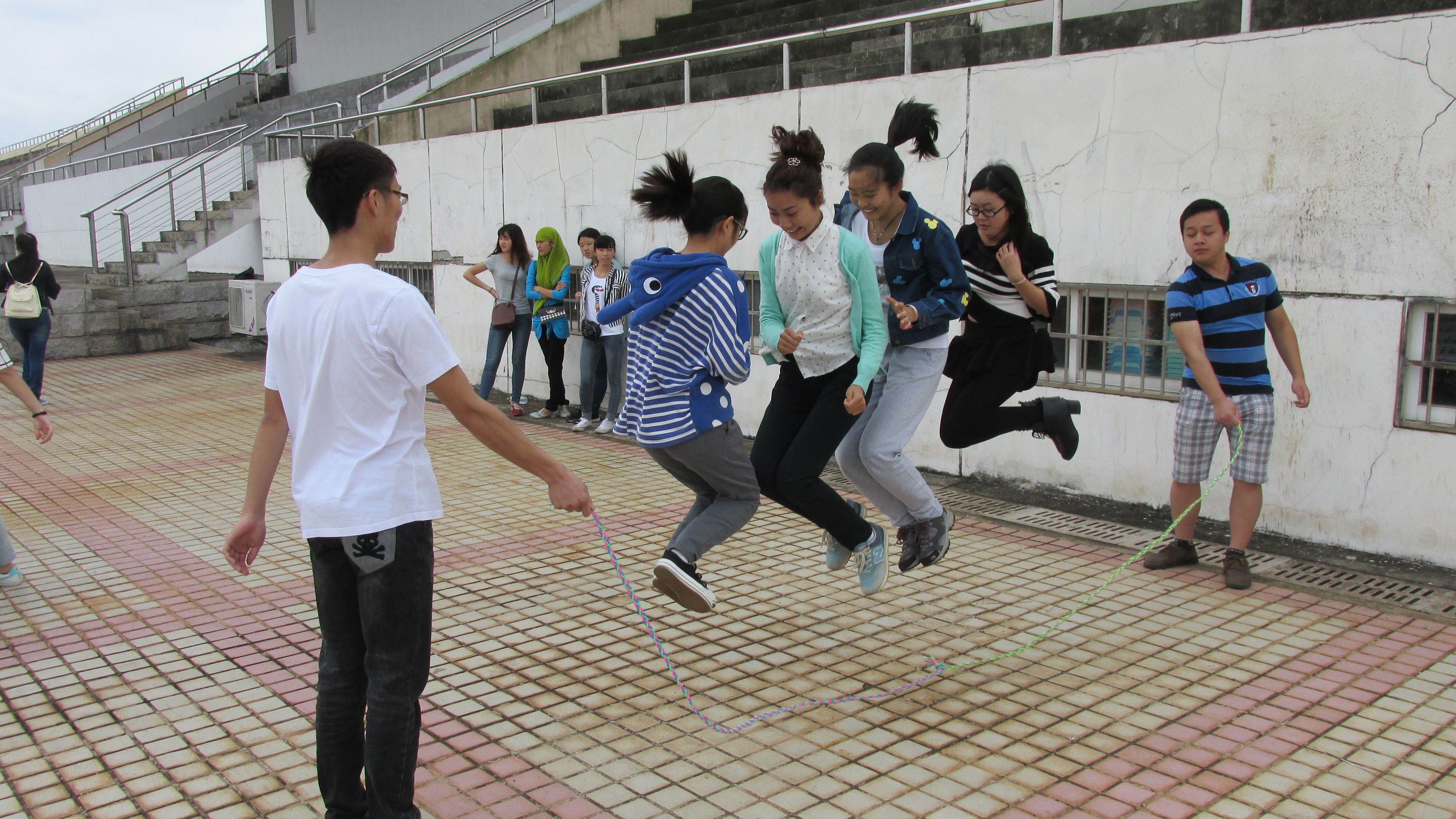 奔跑吧舍友 ――记文学院宿舍文化节