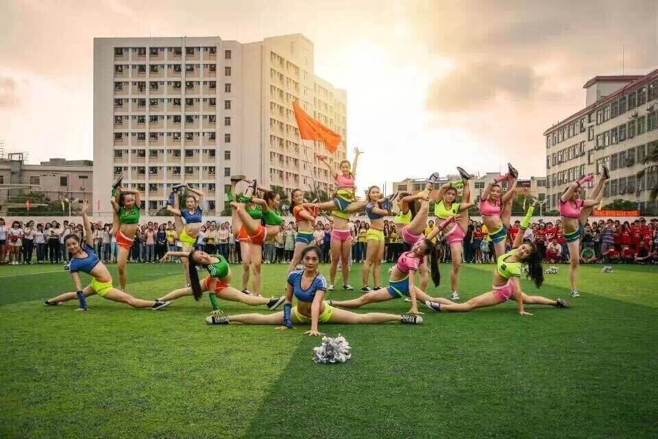 【第31届运动会】赛场花絮：青春不散场 我们正青春