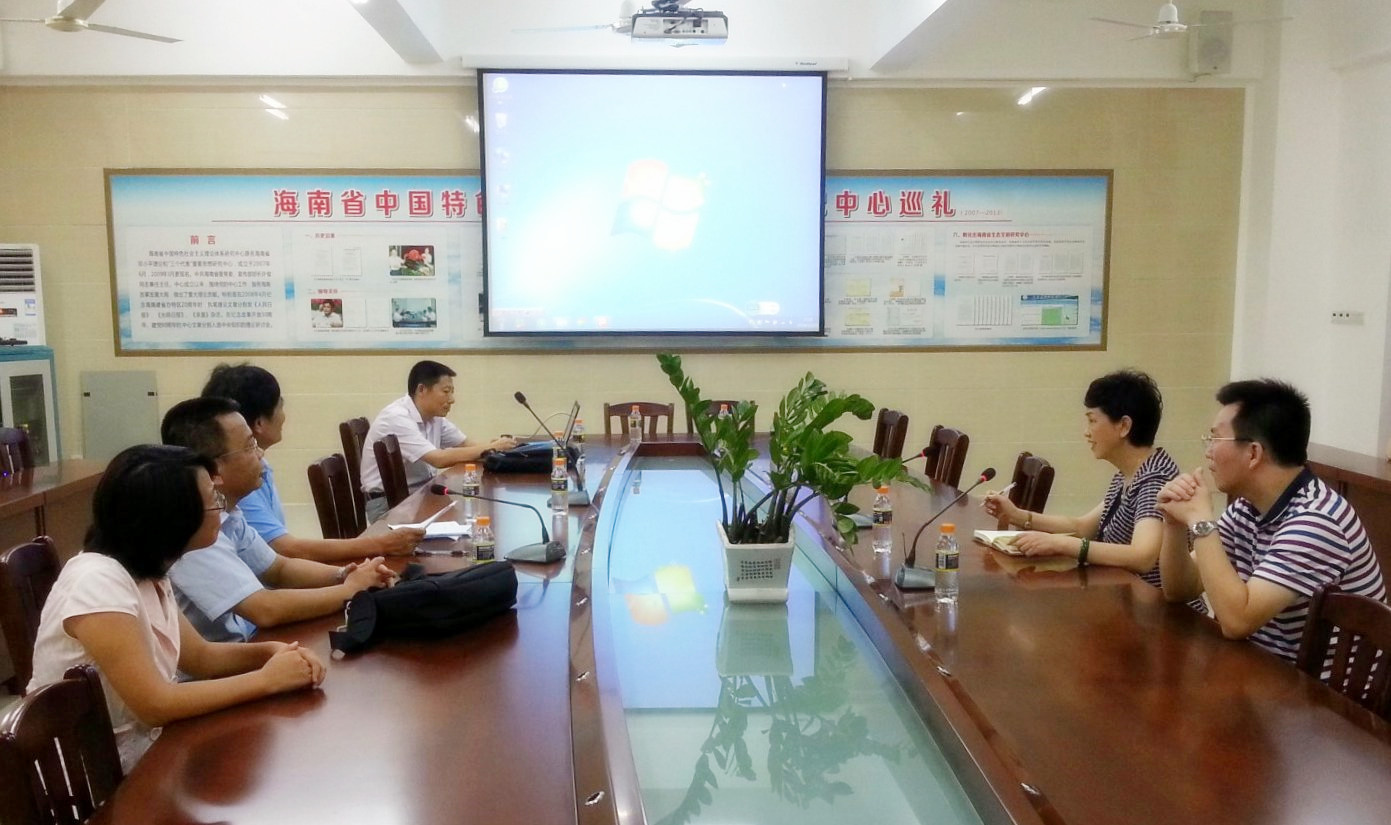 李红梅书记深入各学院走访调研