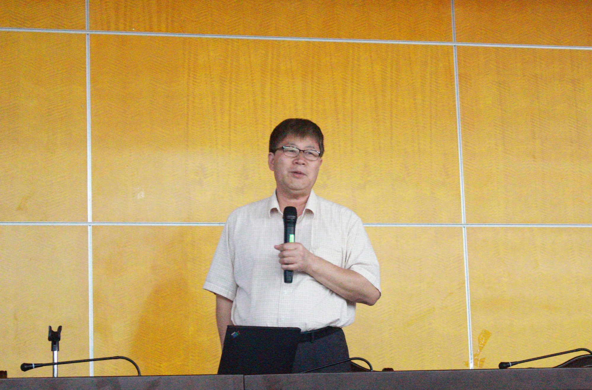 中科院史建魁教授来我校作学术报告