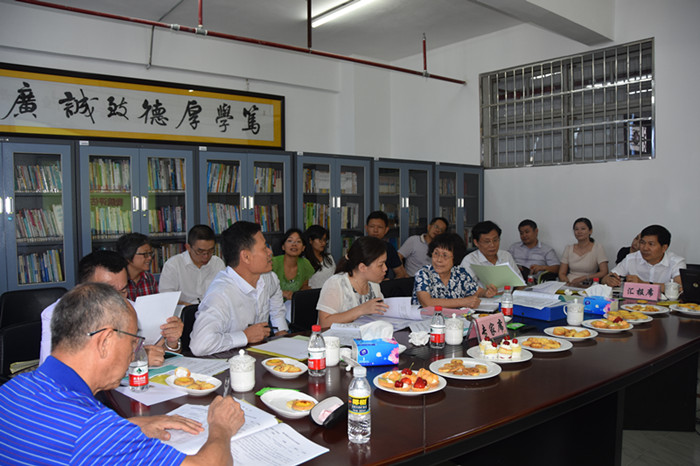 旅游学院举办酒店管理专业校级评审会