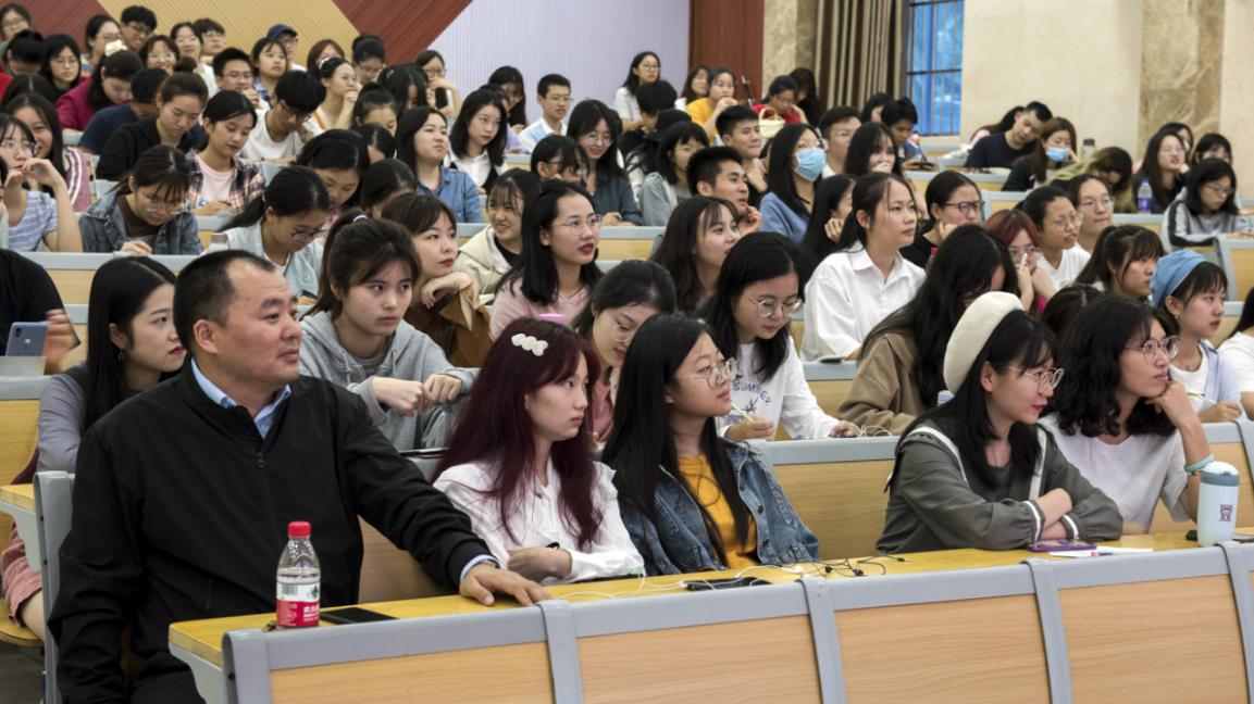 国际教育学院举办“创新创业实践周”讲座