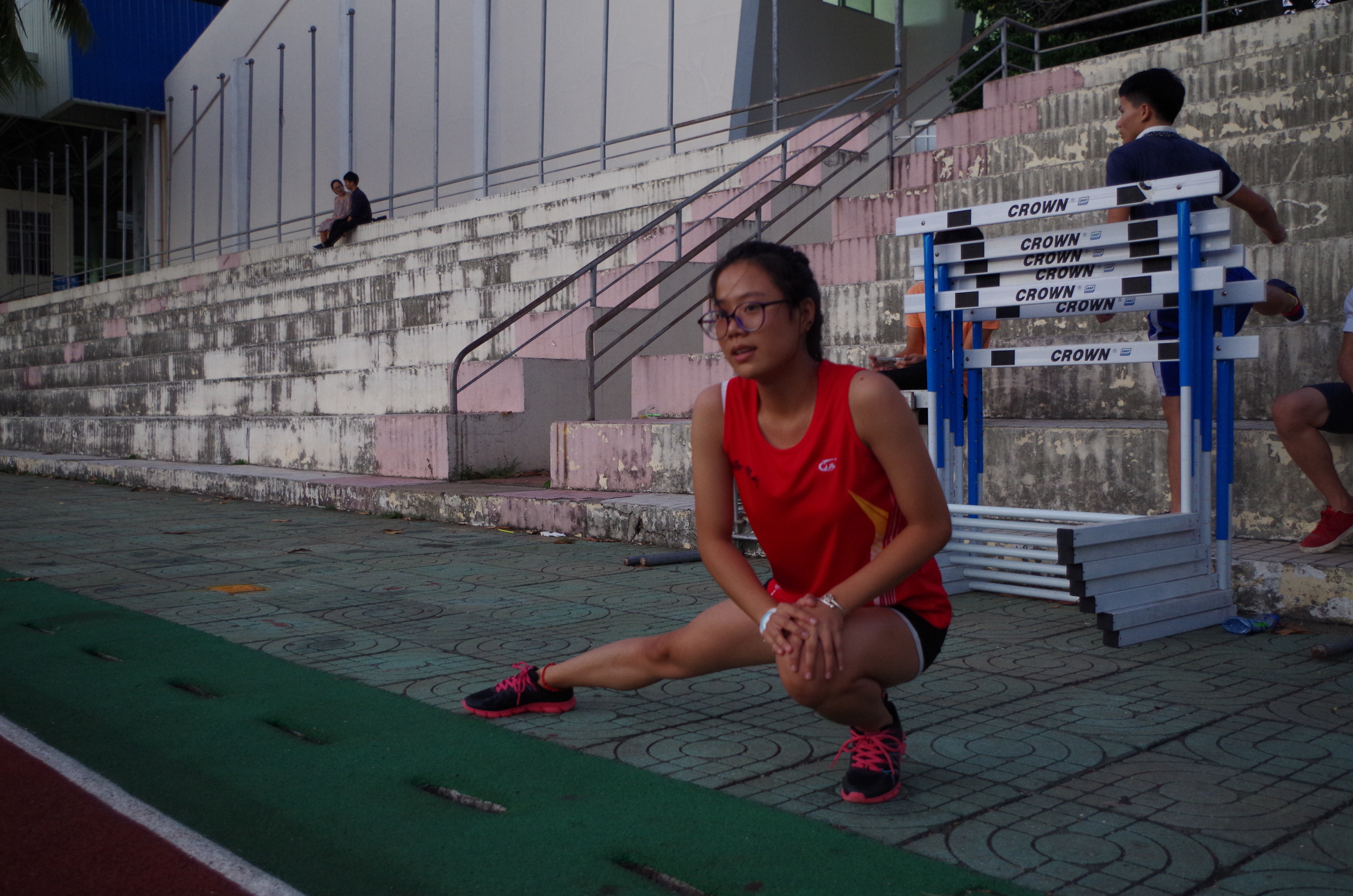 激情飞扬 剑指穹苍―记地理与旅游学院校运会赛前训练