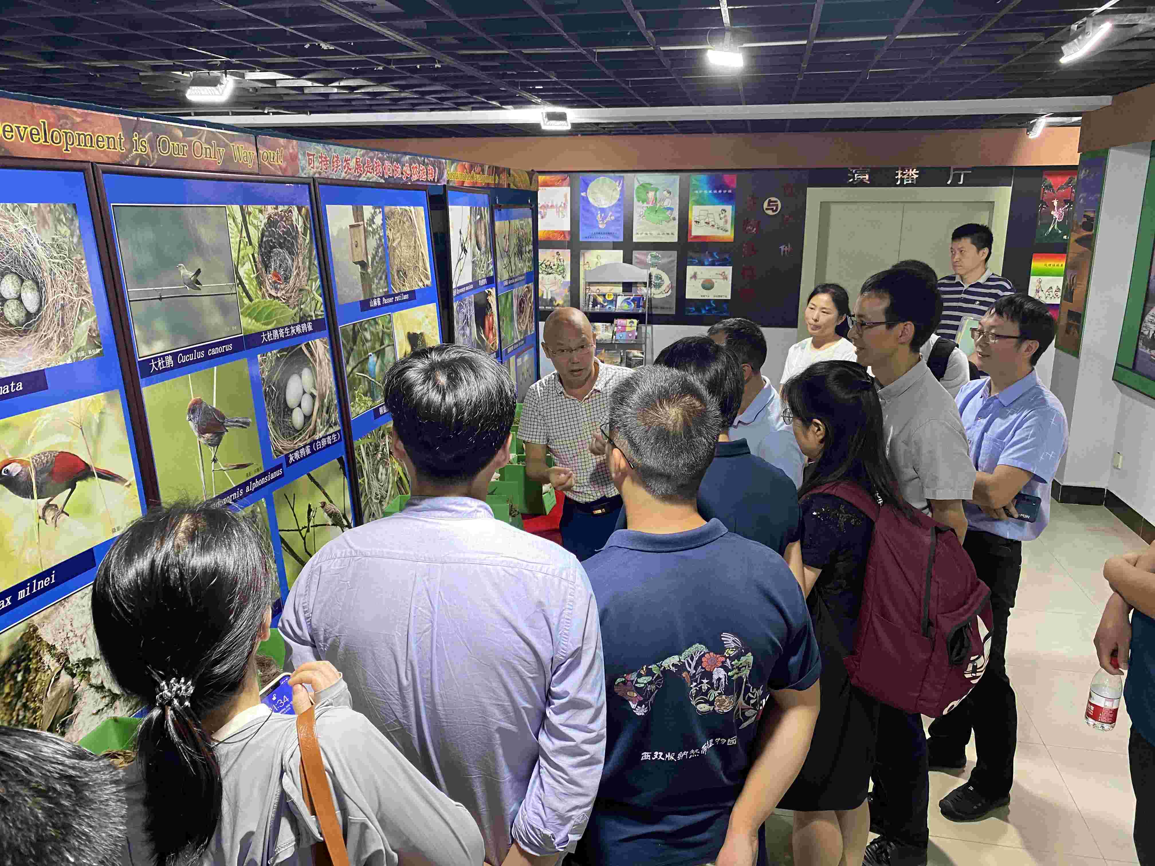 中国科学院西双版纳热带植物园来校合作洽谈