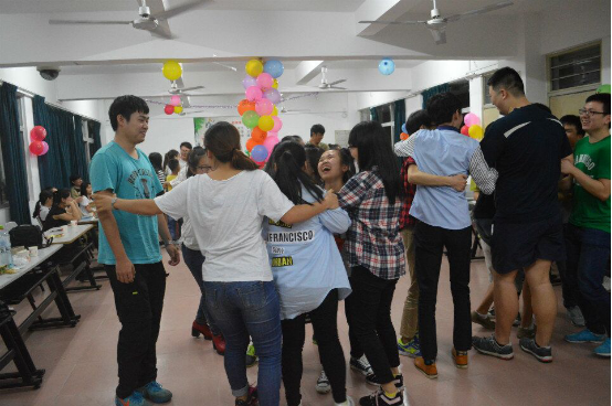 青春等于遇见――记数学与统计学院2014级数学3班“3班！遇见你“活动