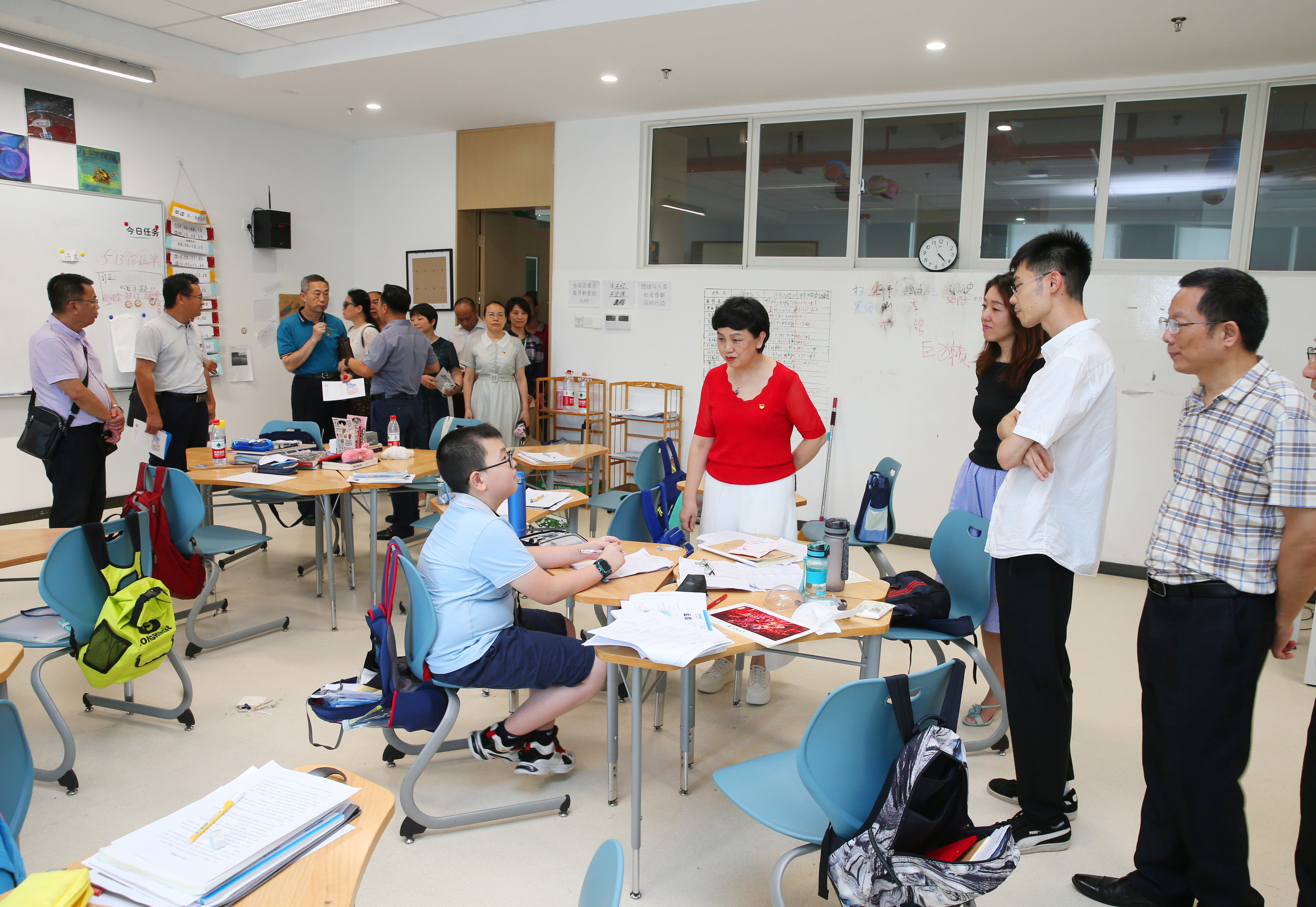 学习琼崖革命史传承红色基因 培养堪当大任的时代新人――我校开展党史学习教育实践活动