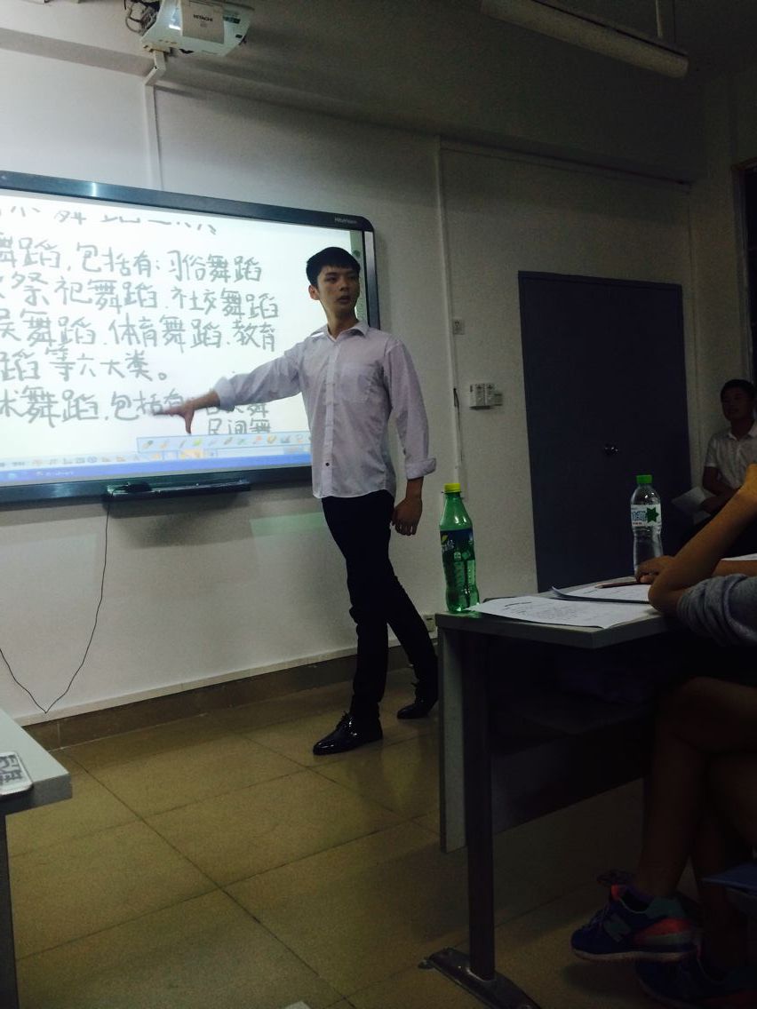 未来名师风采，就看今朝――记音乐学院第四届教师技能大赛之板书技能、班主任技能专场