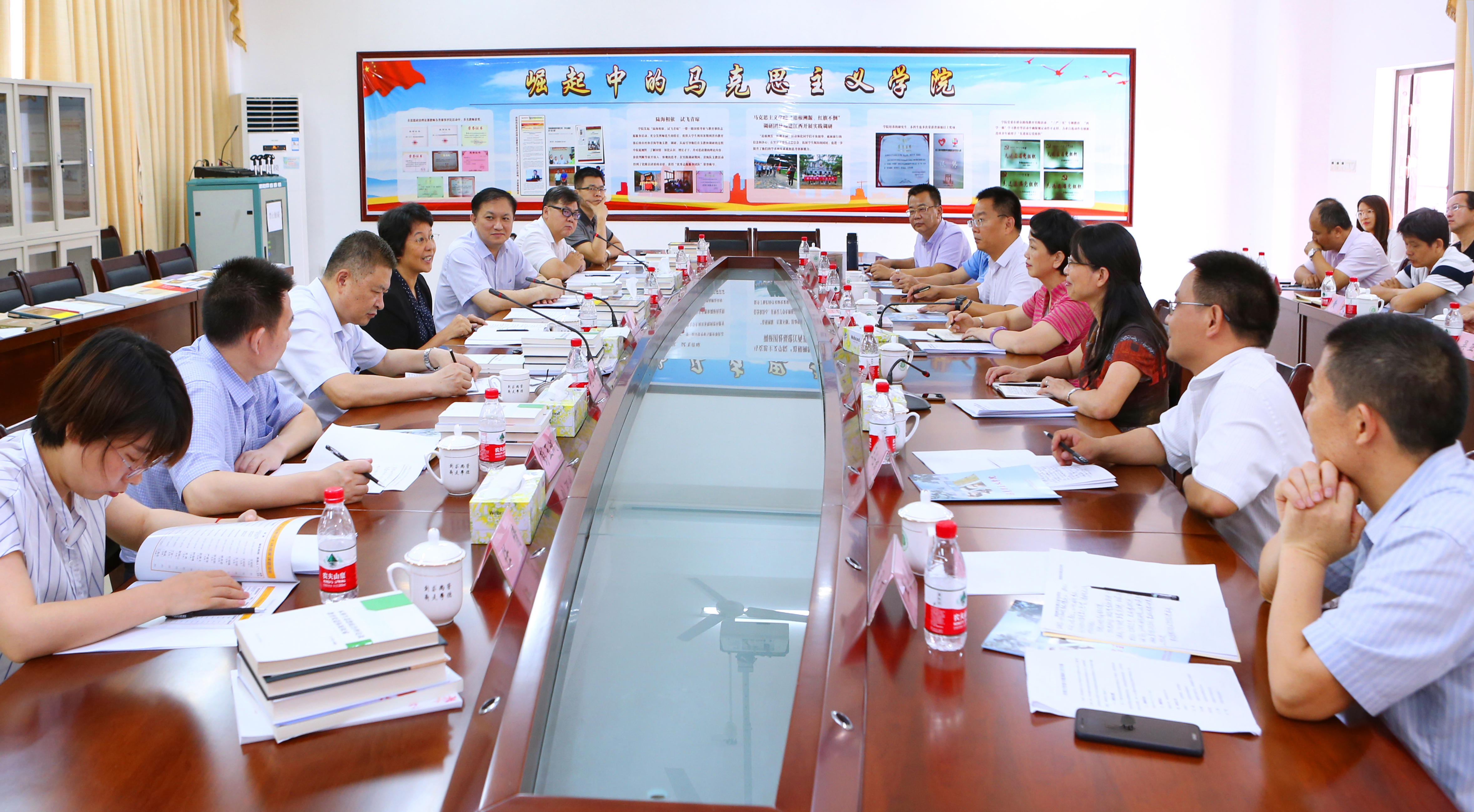 省委常委肖莺子来我校桂林洋校区调研