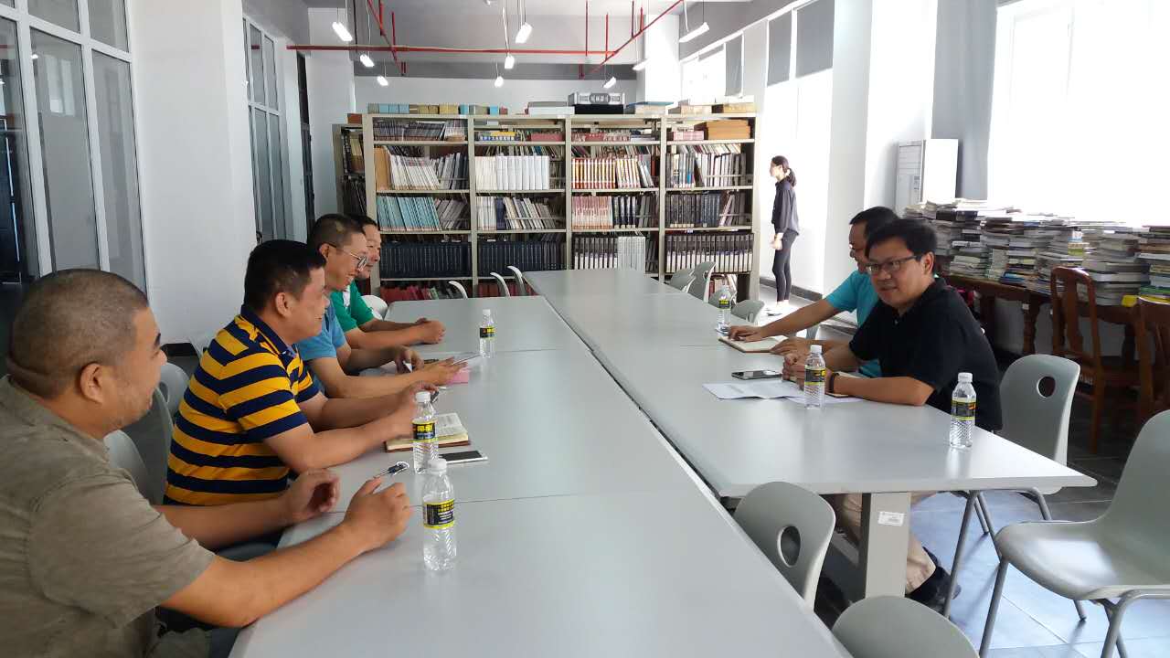  校领导到经济与管理学院调研