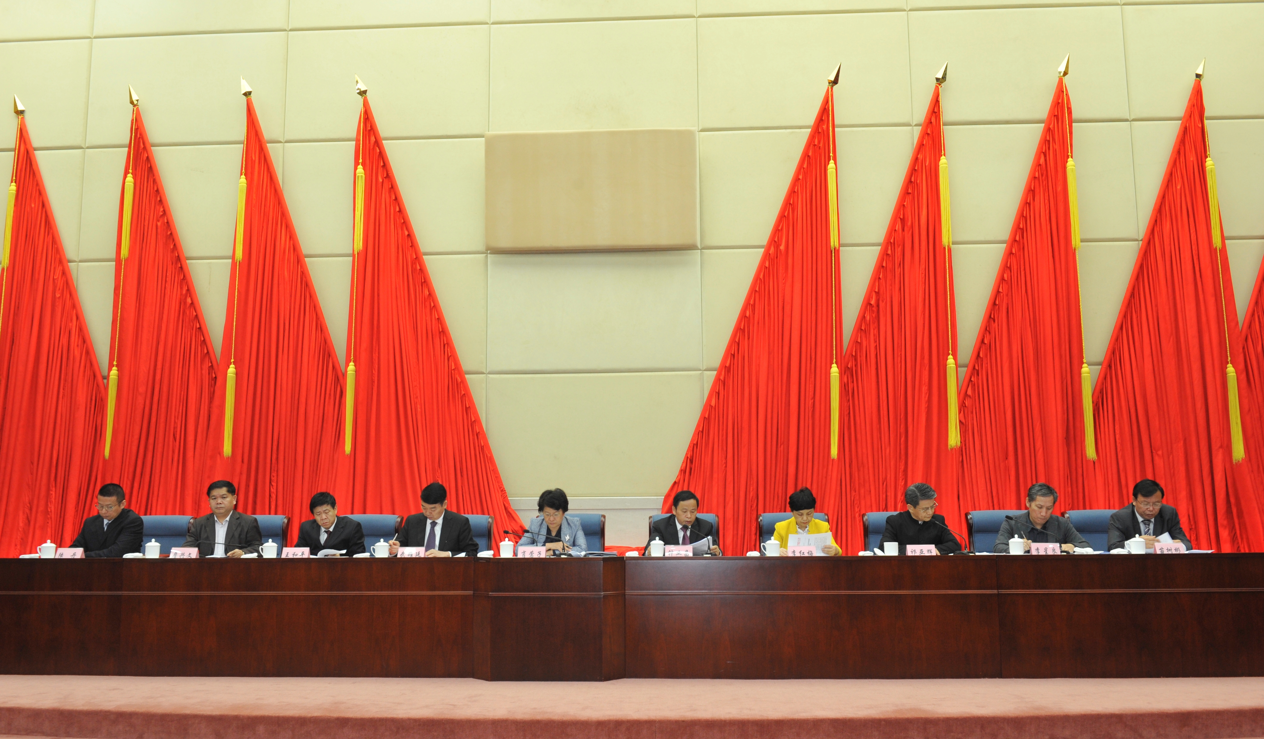 海南省第十次社科优秀成果颁奖大会召开 我校获奖34项