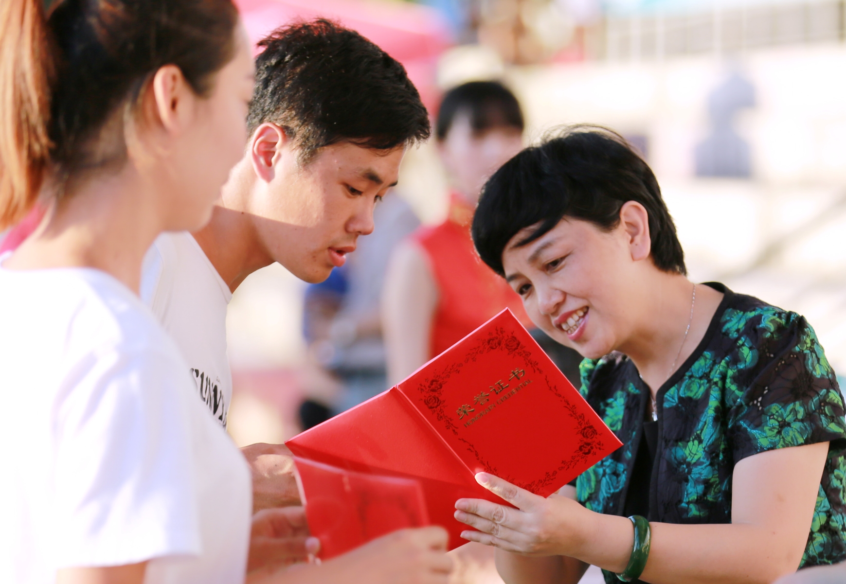 【第32届运动会】 我校第32届田径运动会闭幕