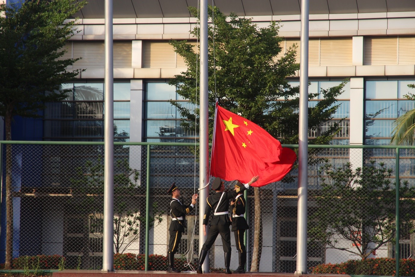 青年之声・记海南师范大学历史文化学院升旗仪式