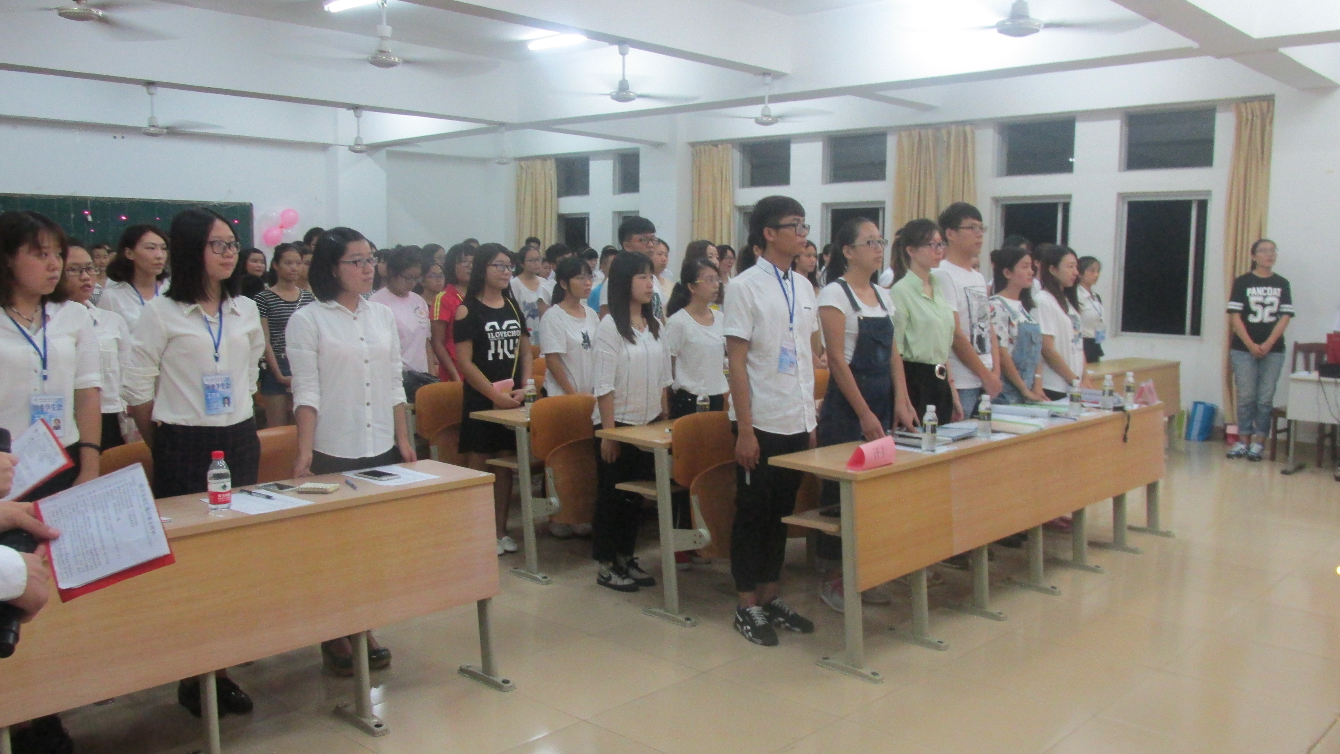 “双创”在路上，你我在行动 ――记文学院团日活动汇报问答活动