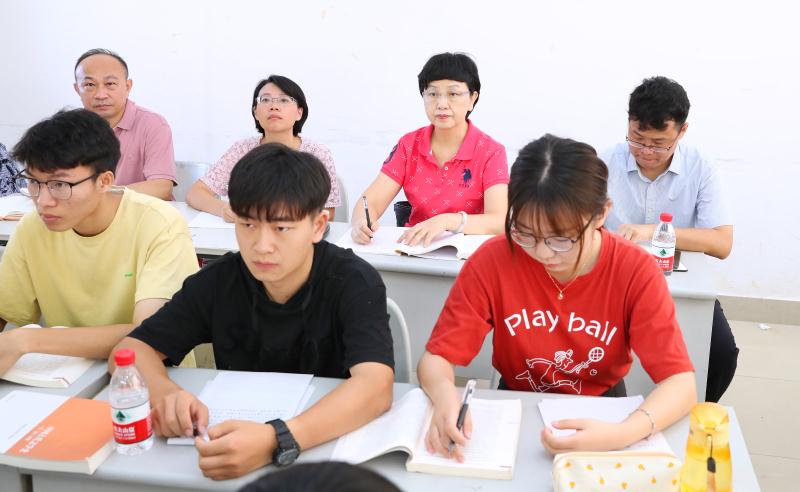 李红梅深入桂林洋校区调研