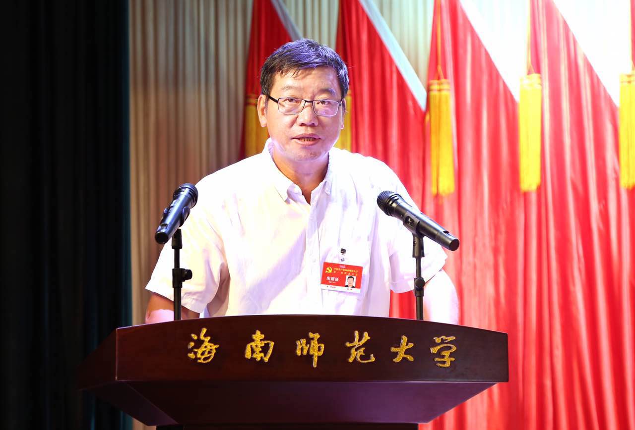 集中精力 认真履职 确保圆满完成大会各项任务
