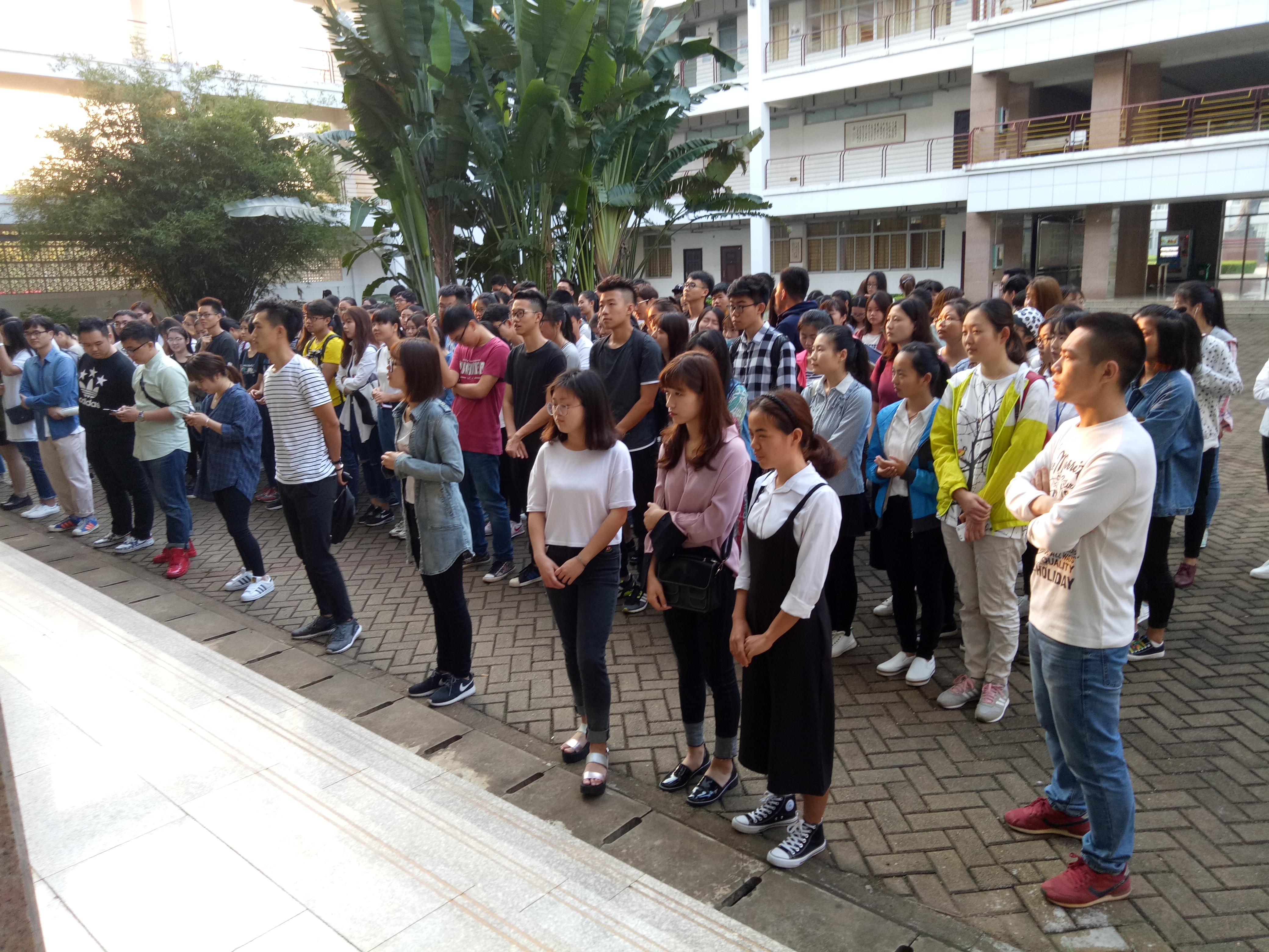 修身储能，晨声争辉――记青年之声・文学院诗词朗诵比赛