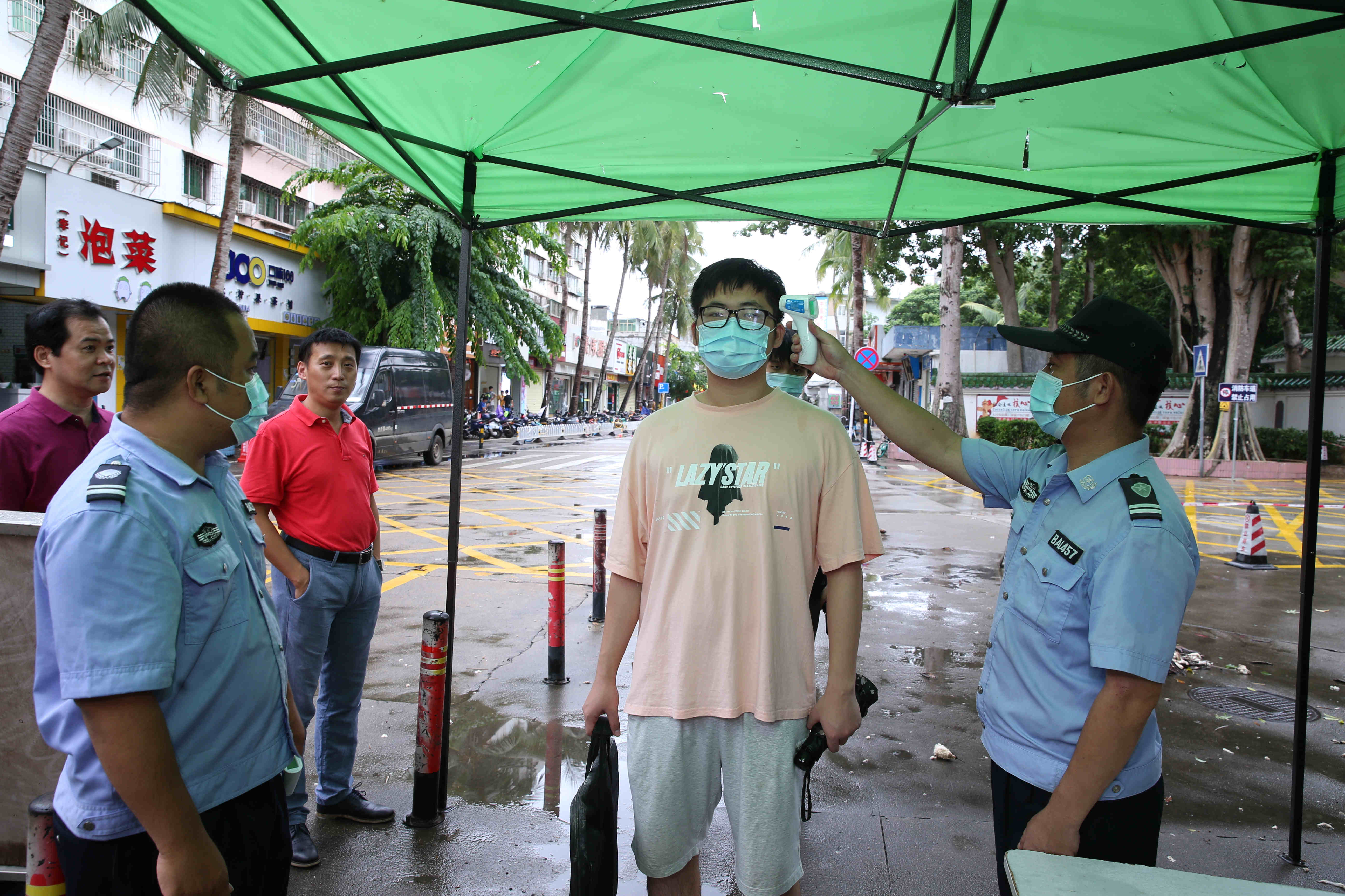 我校开展2020年秋季开学疫情防控应急演练