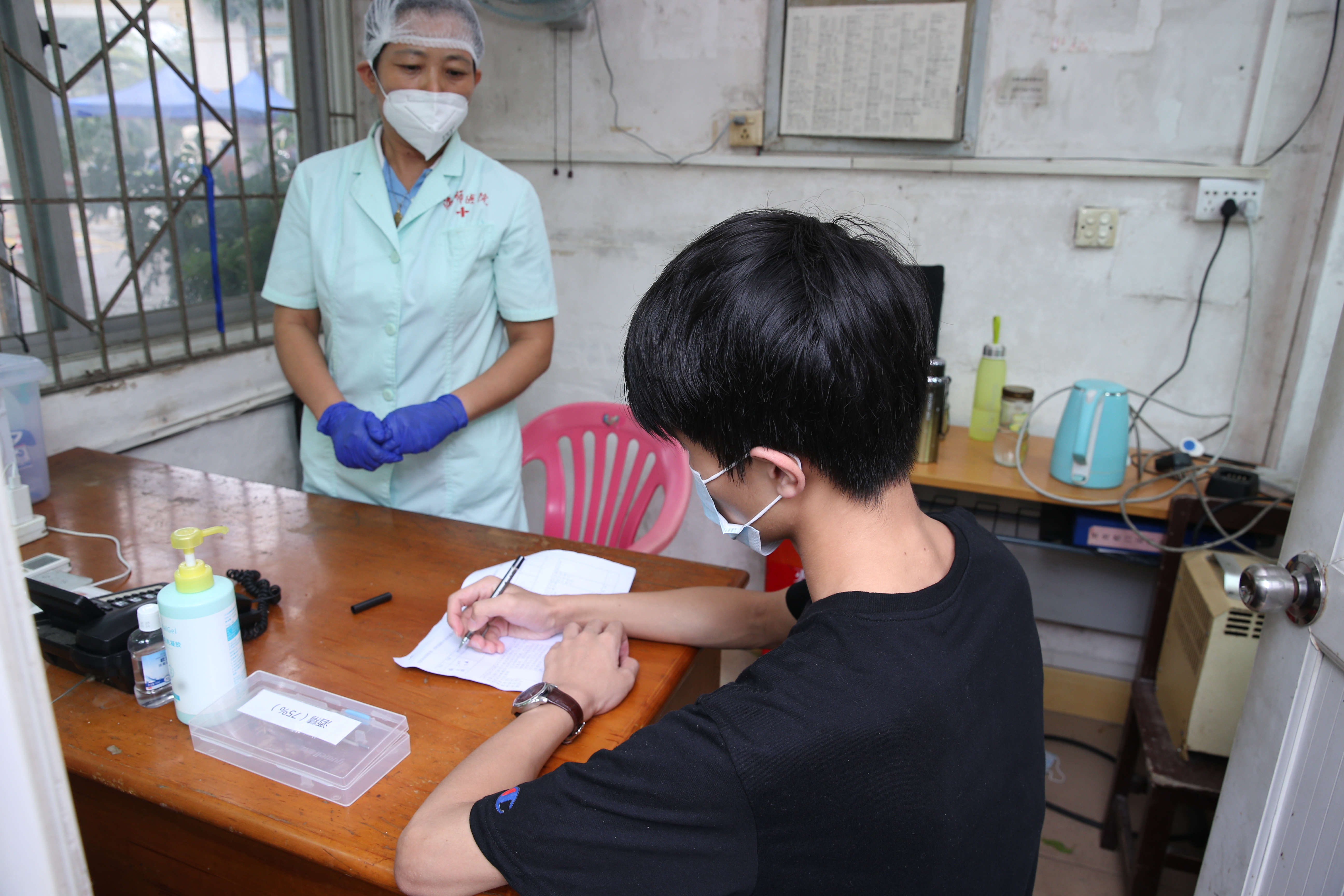 我校开展2020年秋季开学疫情防控应急演练