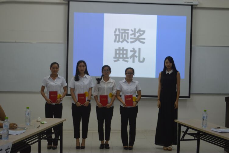 学生会辩论赛决赛――记数学与统计学院学生会辩论赛决赛