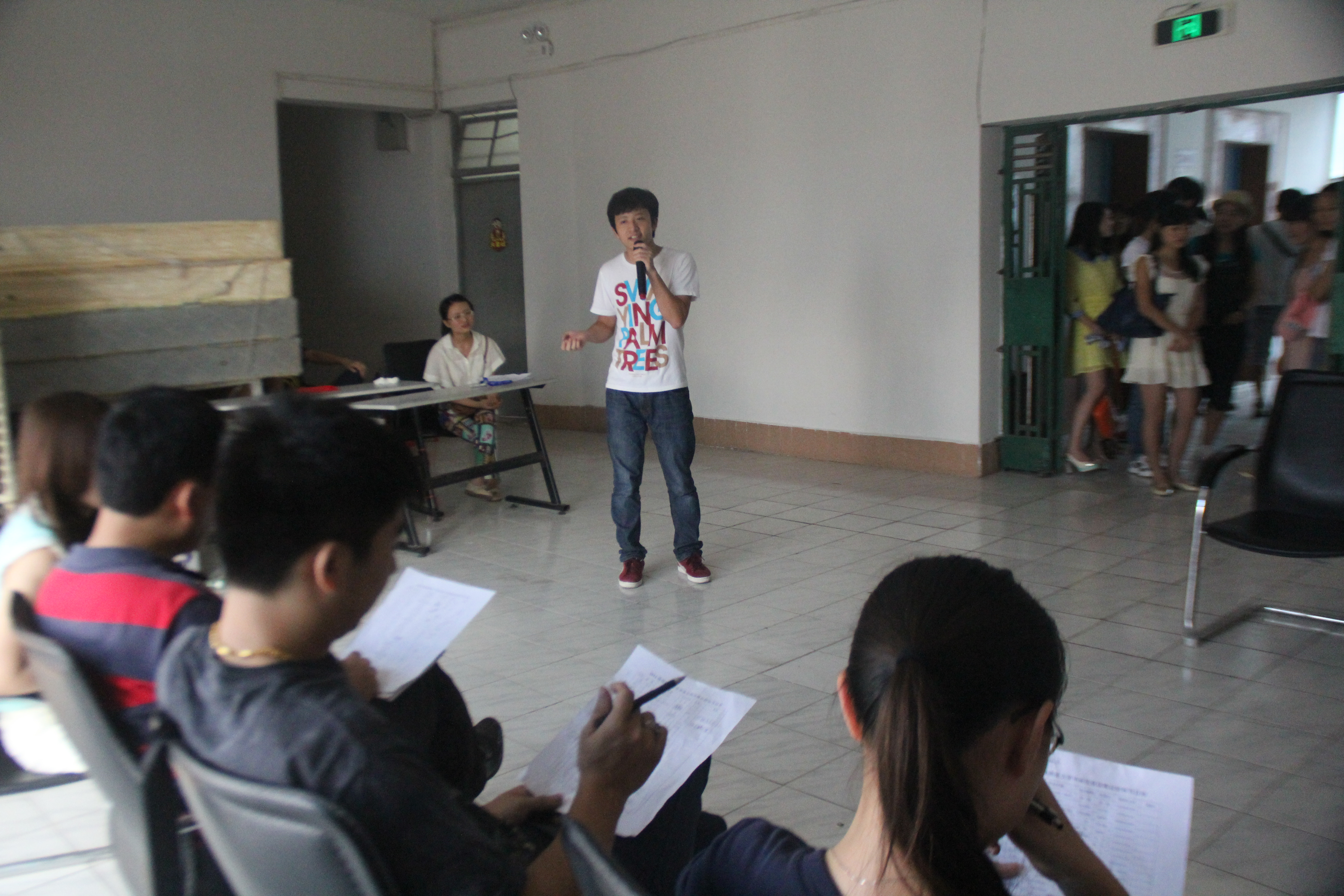 青春与梦想同行――记地理与旅游学院毕业生欢送晚会节目初选