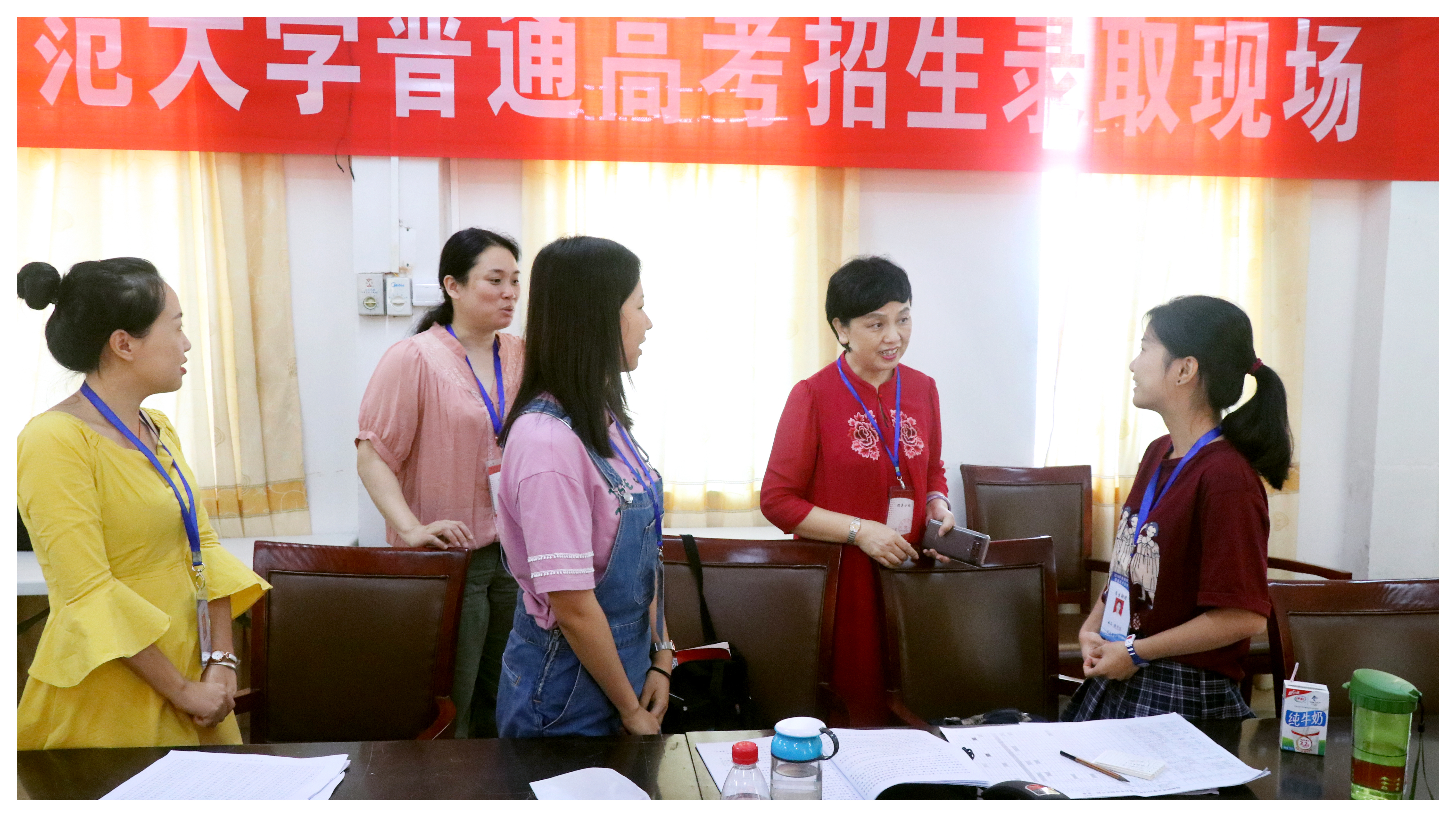 李红梅书记、林强校长视察我校2018年普通高考招生录取工作