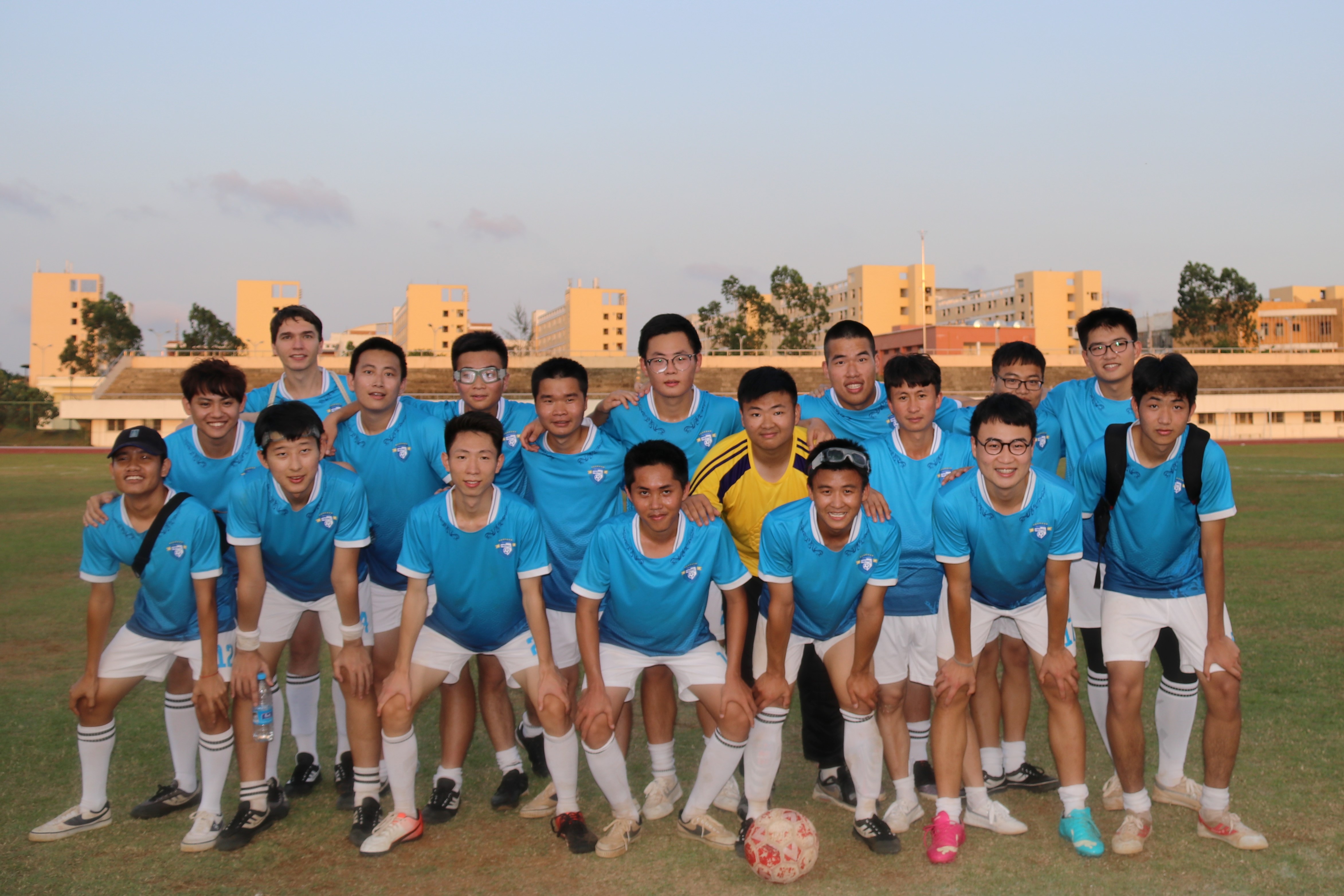 青年之声・不一样的足球赛，不一样的新法马