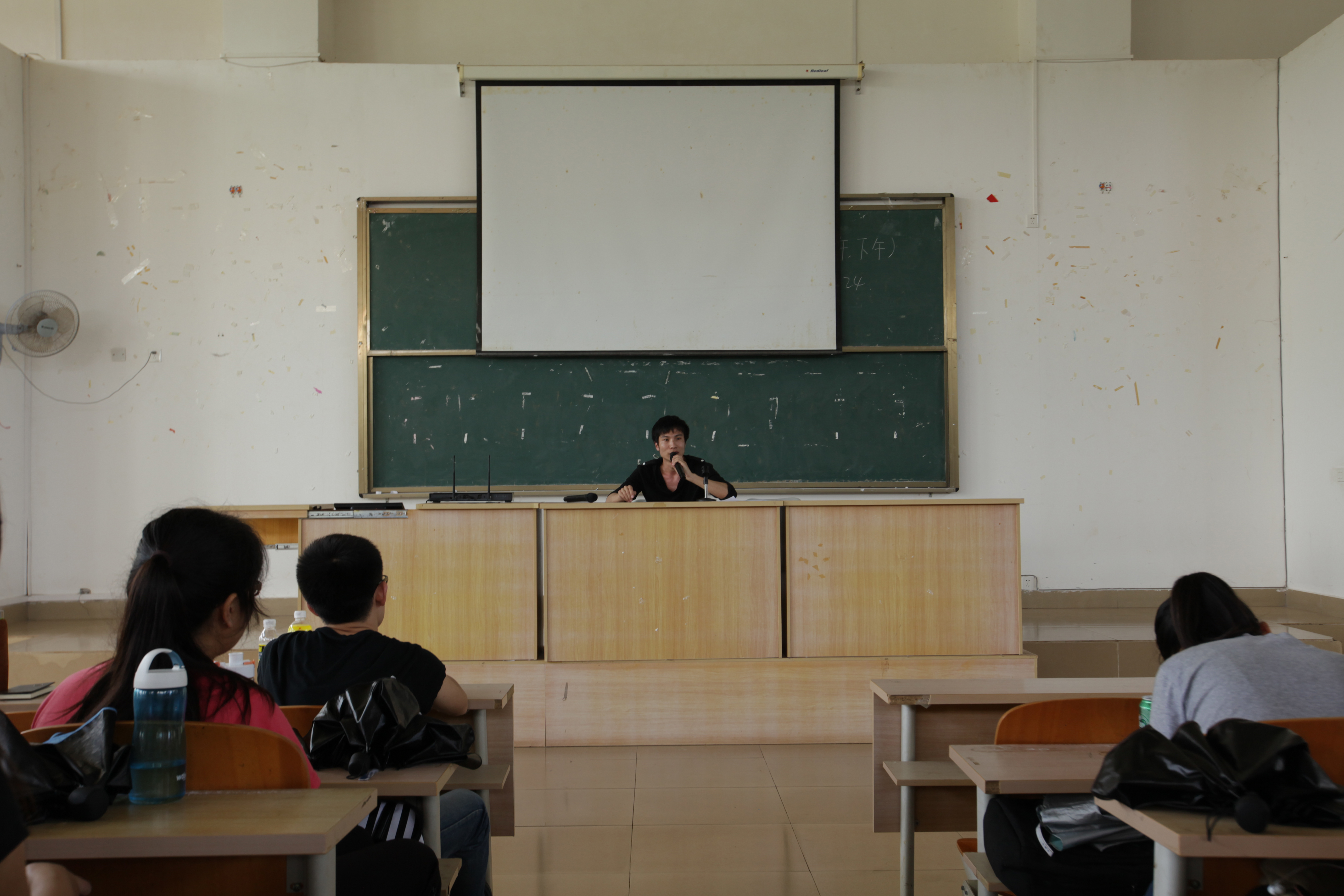 做更好的自己——记文学院2014级年级大会汉语言文学专业分会