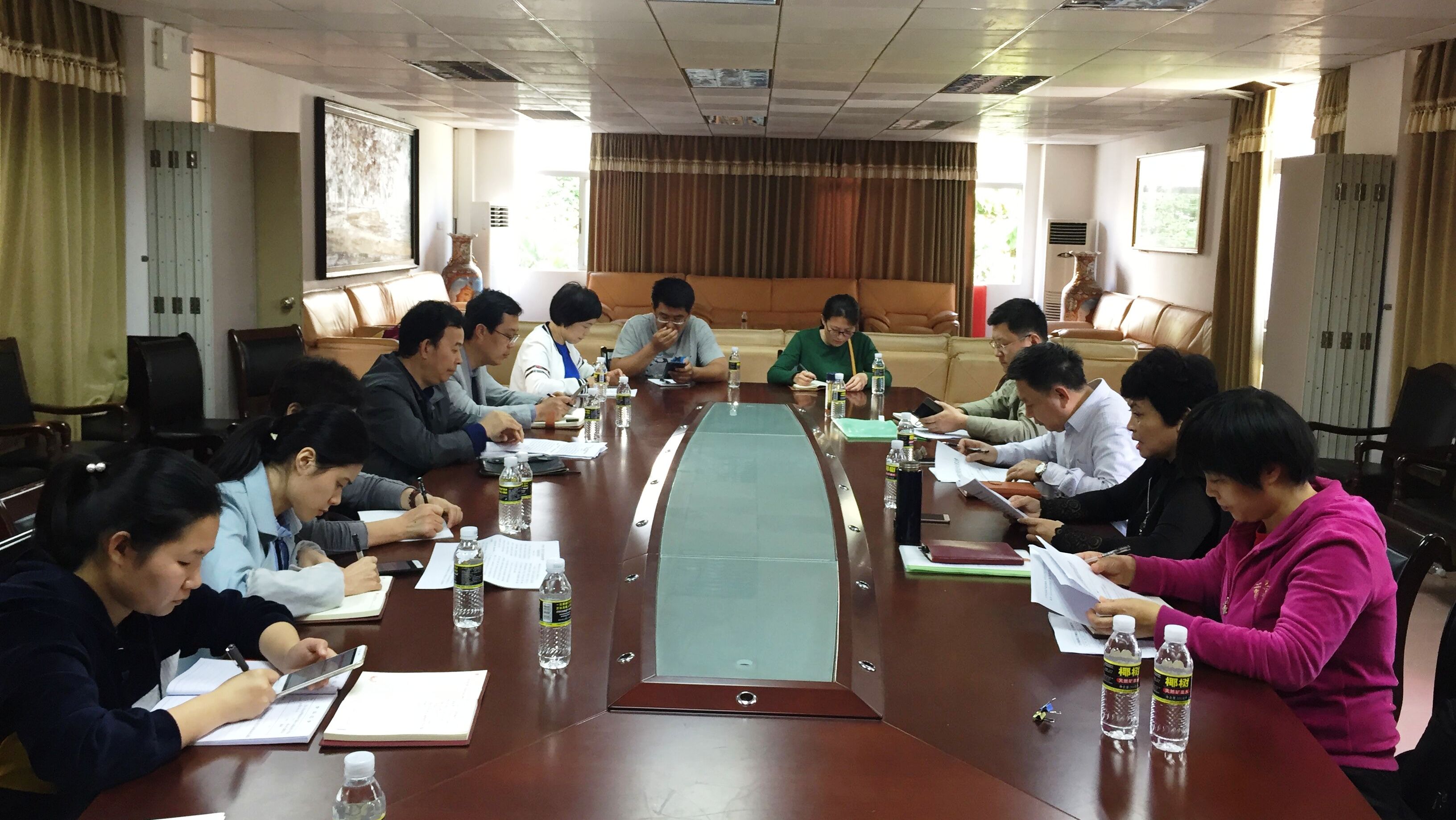 各学院学习《关于全面深化新时代教师队伍建设改革的意见》