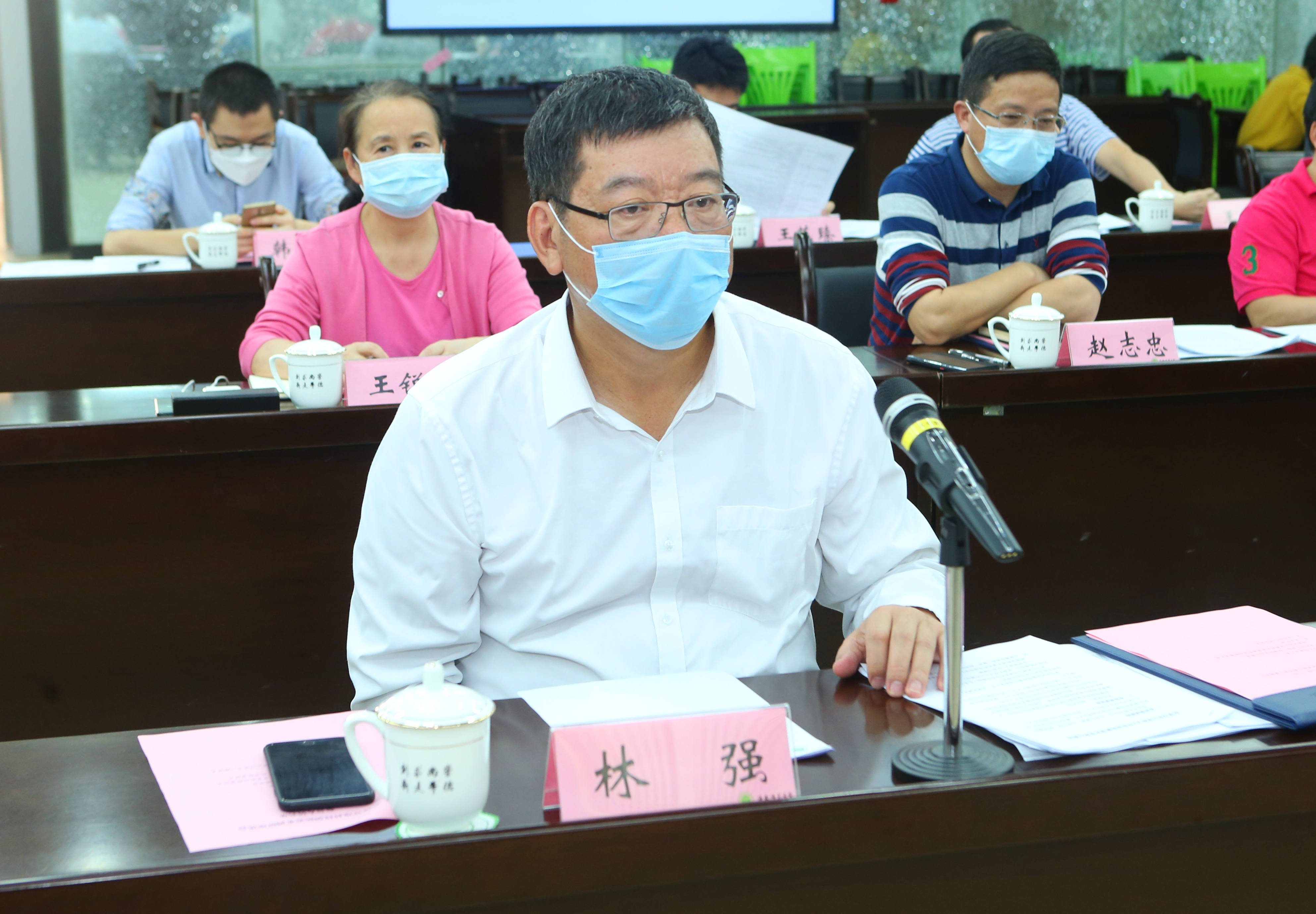 省科技厅调研组来我校进行调研座谈