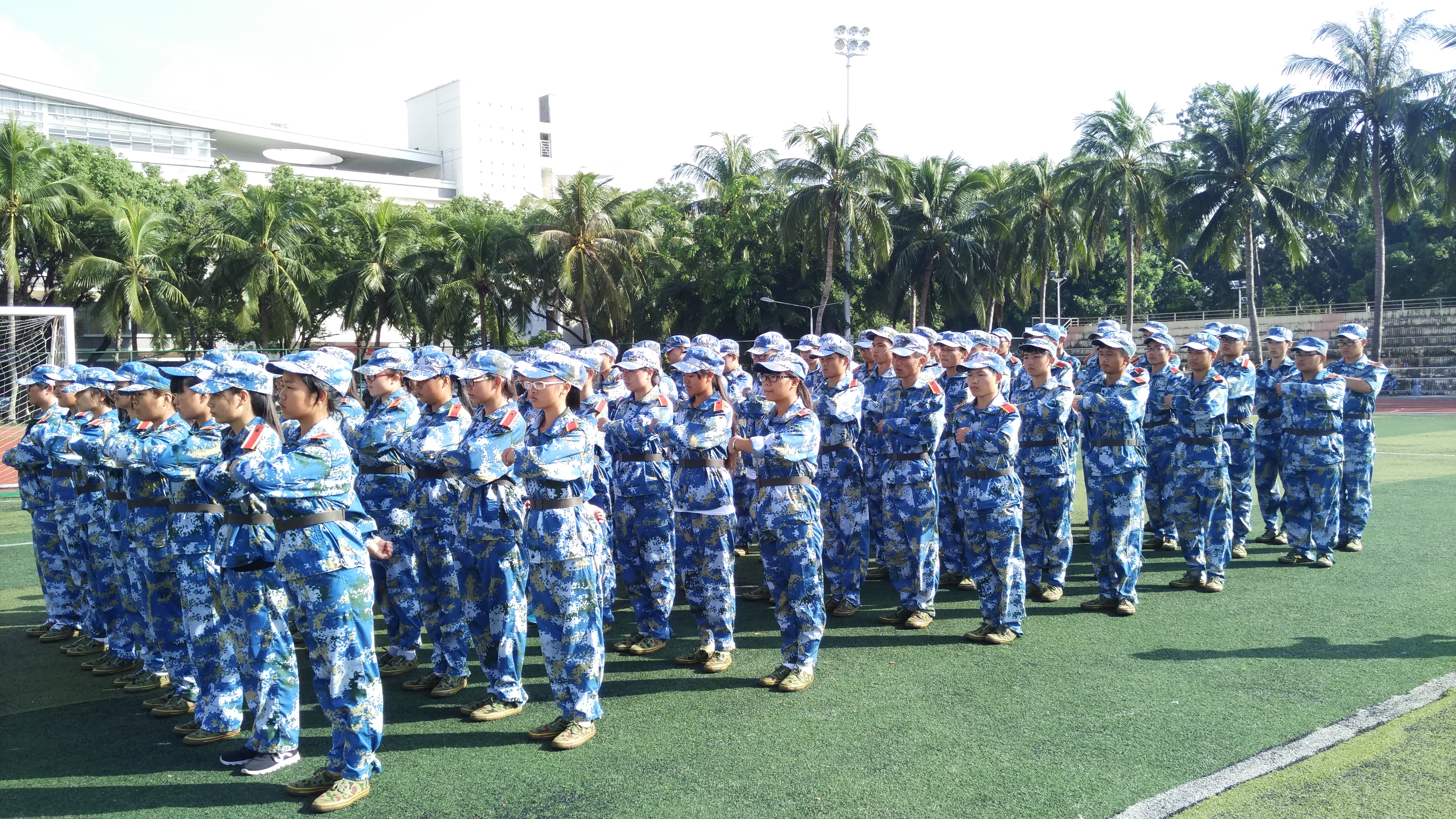 万事如新,飒爽雄风――记物电学院2015级新生军训之二