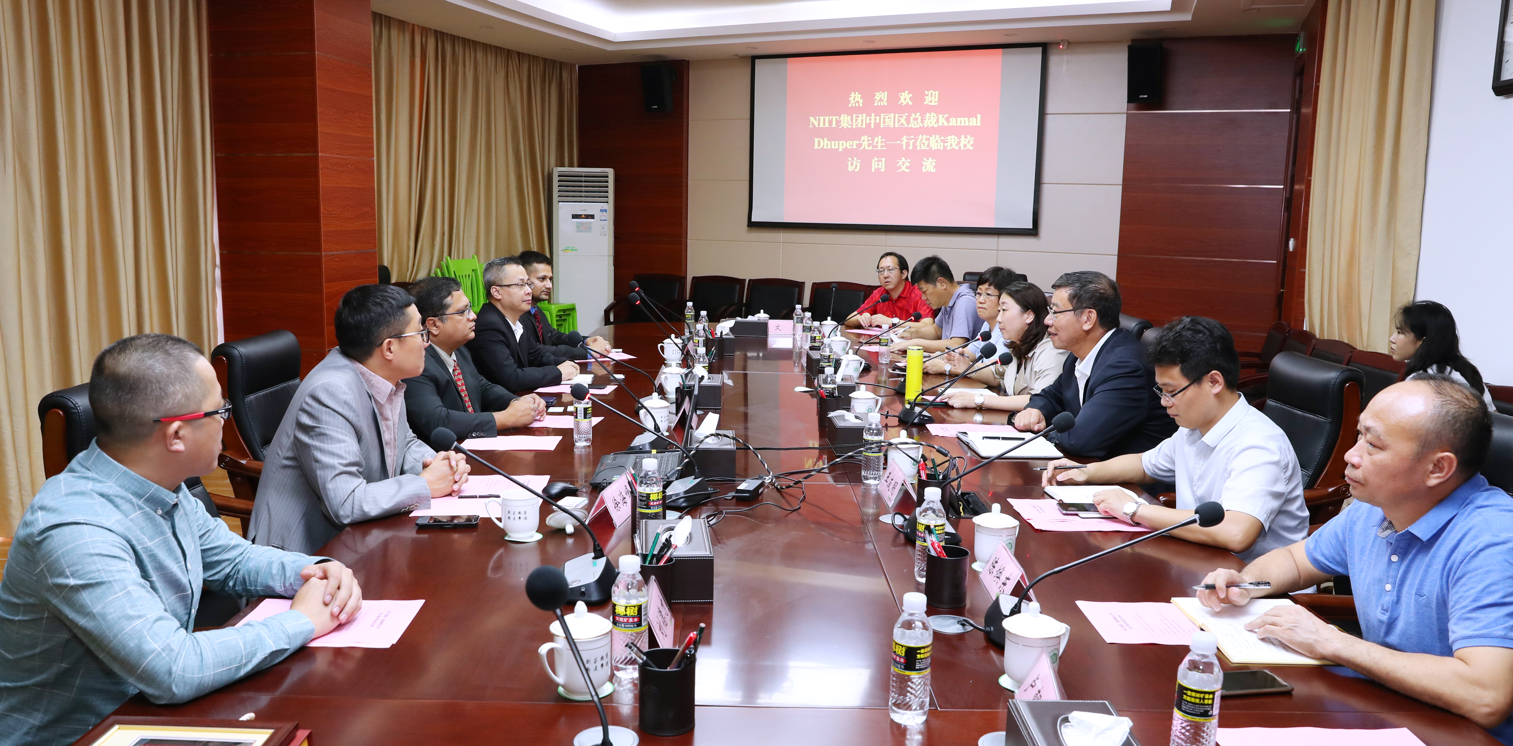 NIIT集团中国区总裁Kamal Dhuper先生一行来我校访问