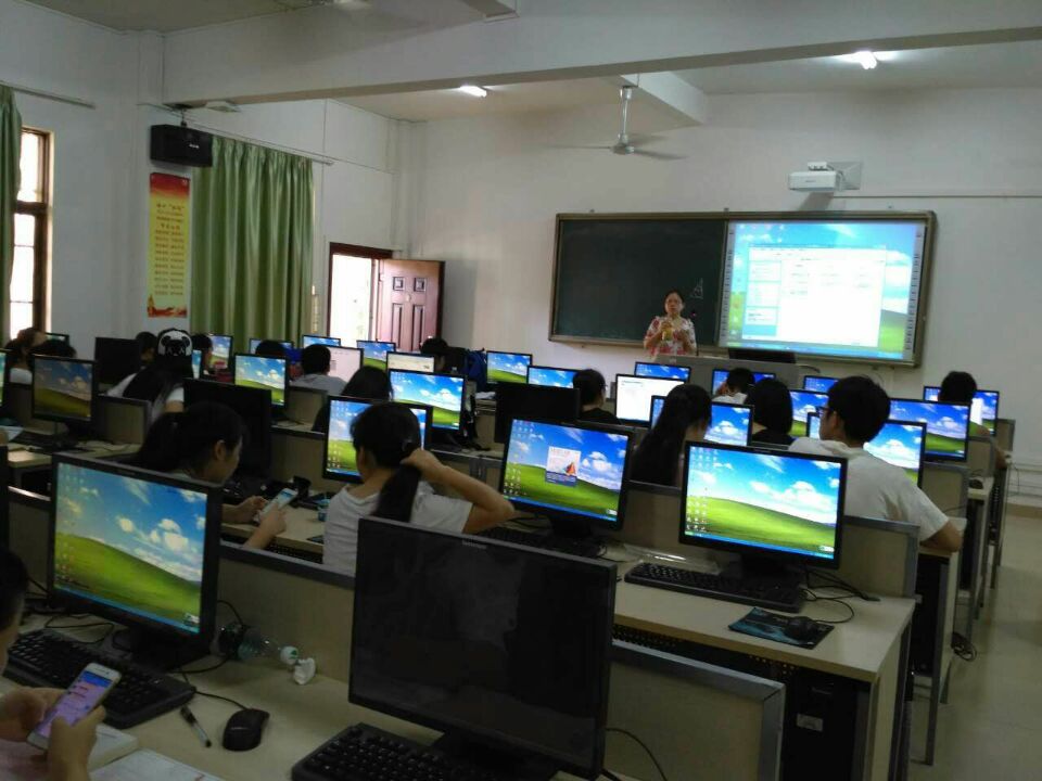 我校开展创新创业实践周系列活动（一）