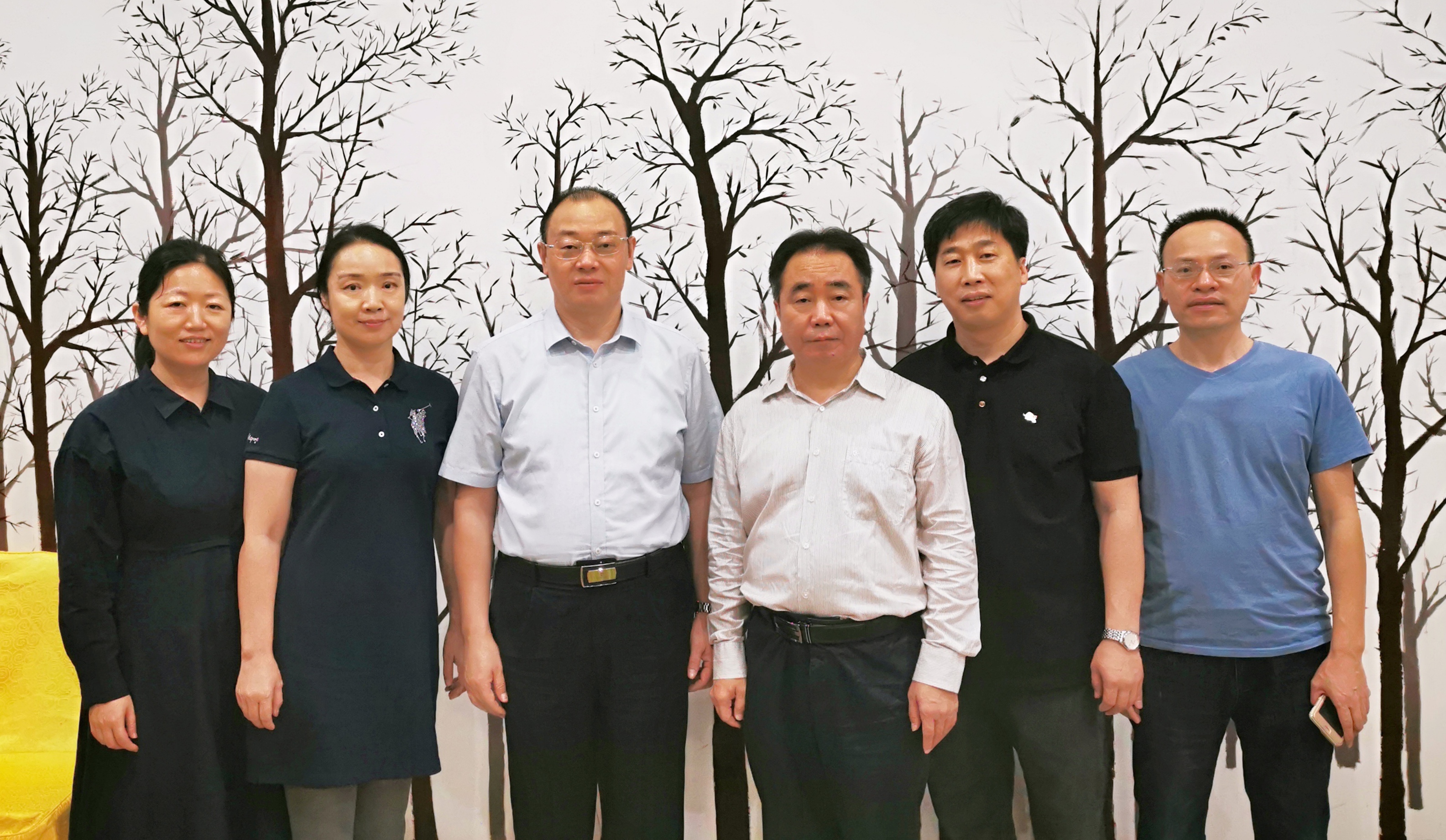 国际教育学院举办“椰树杯——我参与我奉献”全民大行动专家系列讲座