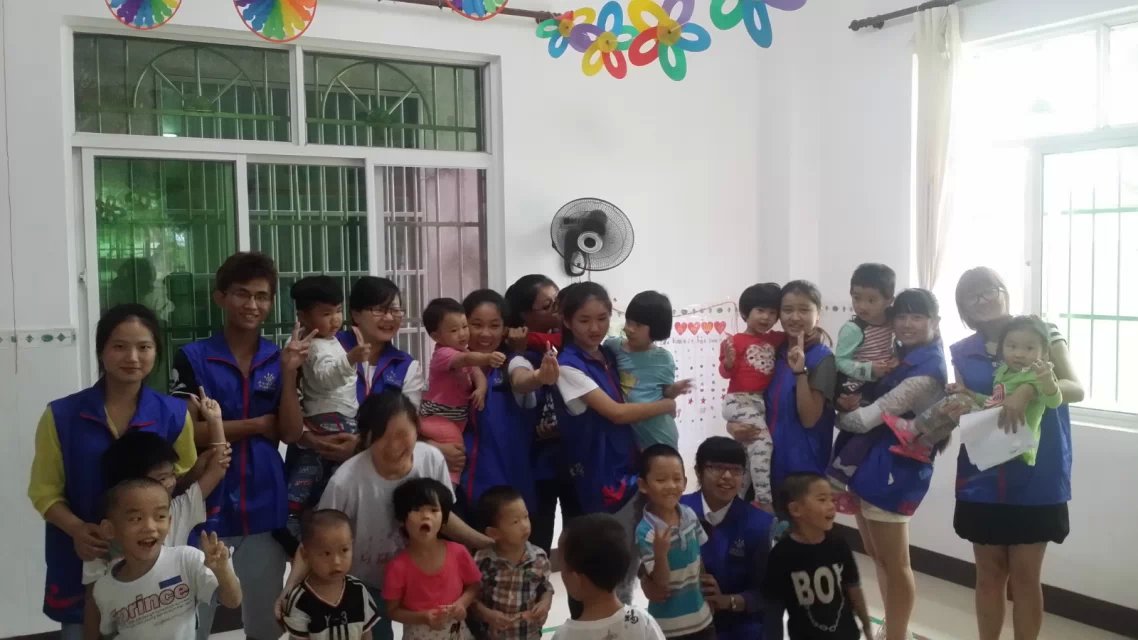 外国语学院开展learning by doing志愿活动