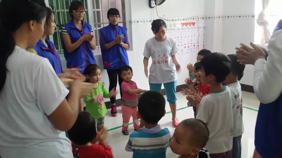 外国语学院开展learning by doing志愿活动