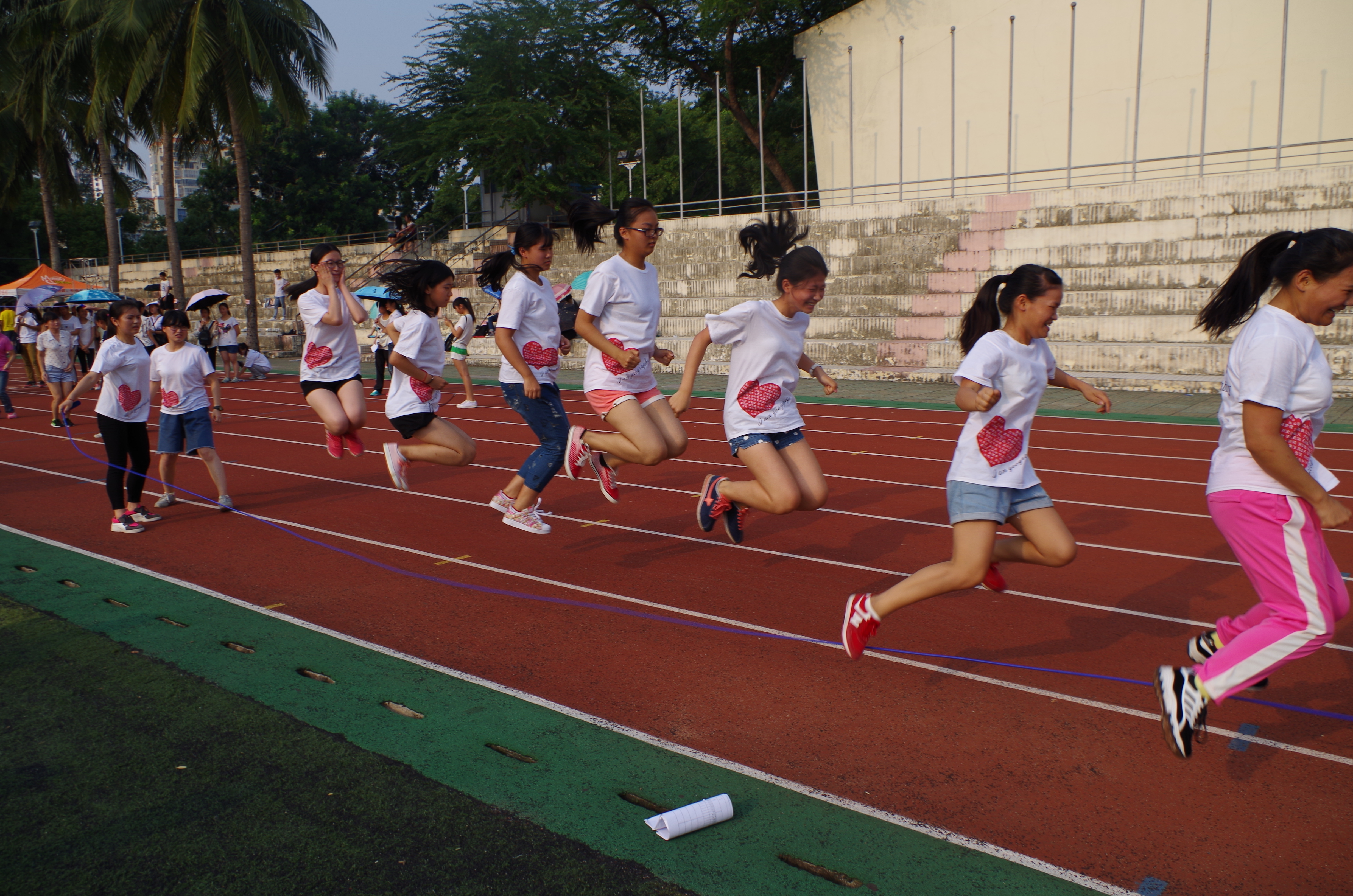 青春无极限，梦想心飞扬――记地理与旅游学院“文明健身 快乐运动”院运动会