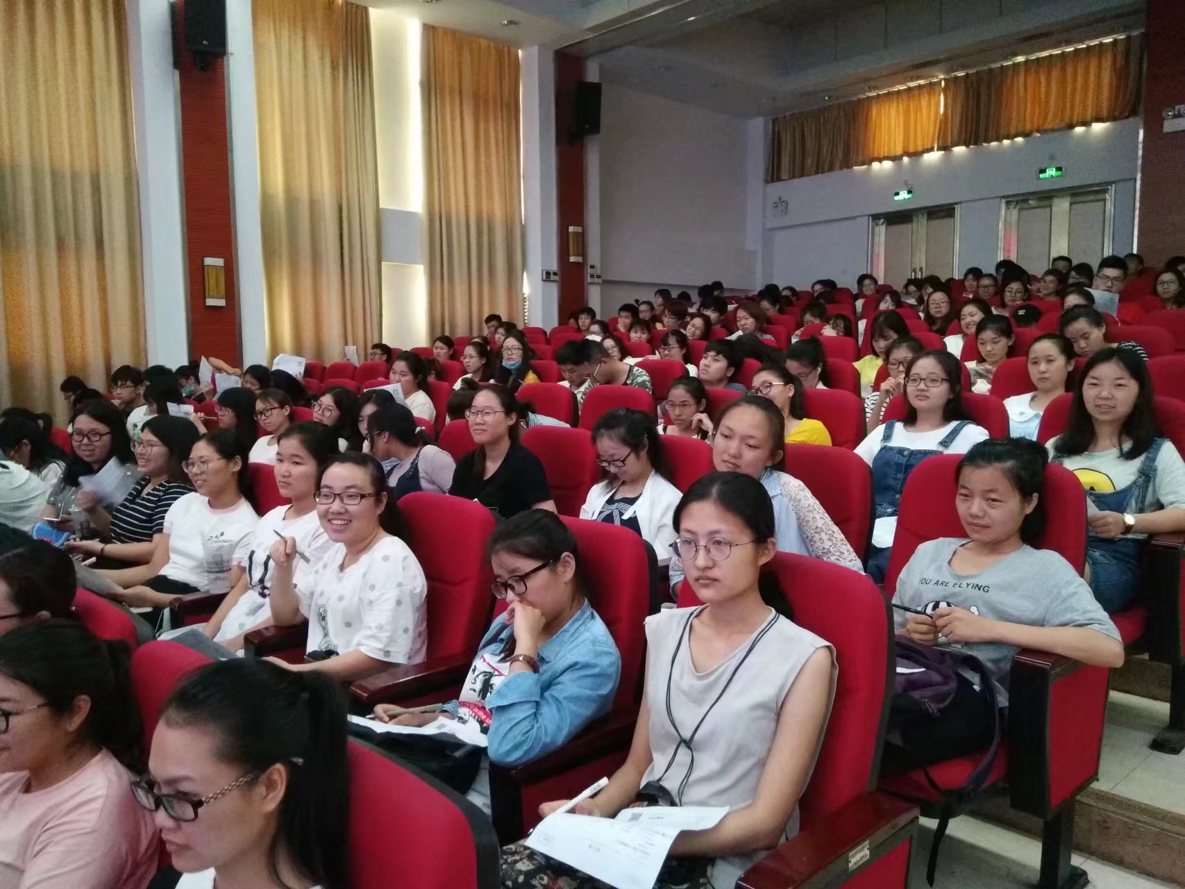 青年之声·记马克思主义学院简历指导培训讲座